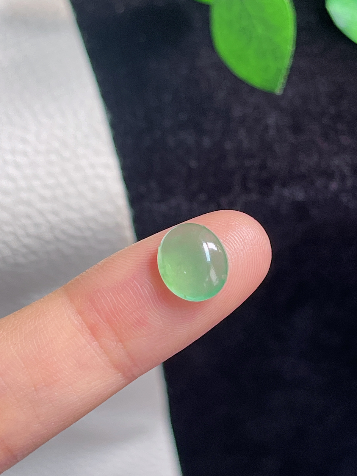 翡翠冰种浅绿色戒面