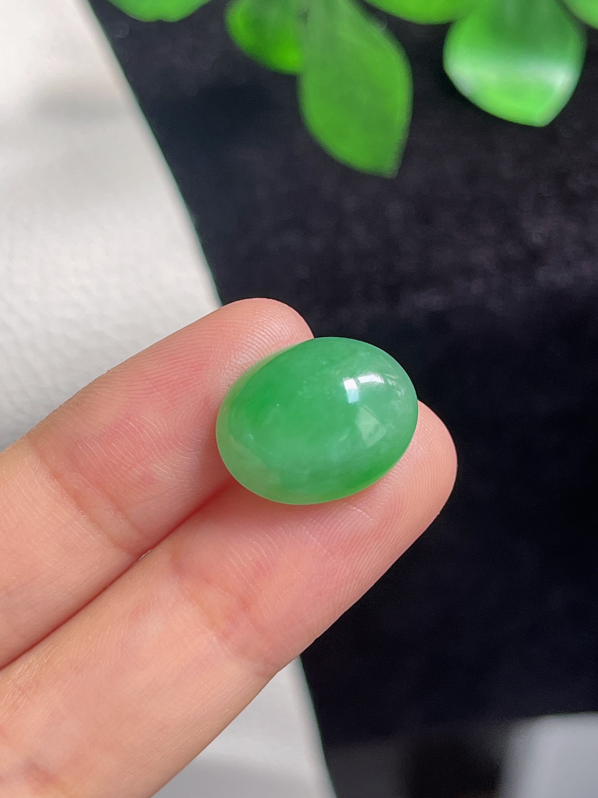 翡翠冰糯种浅绿色戒面