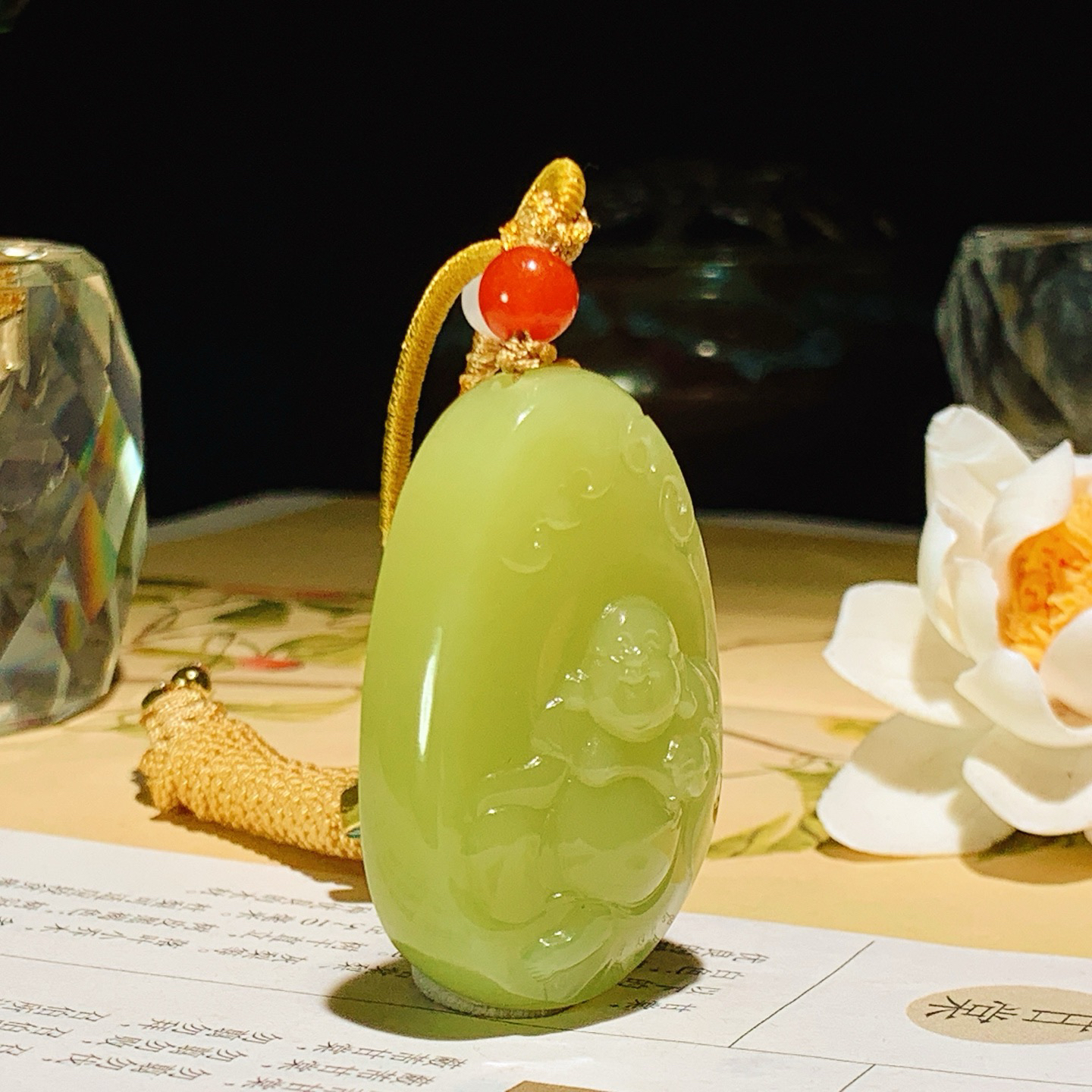 新疆和田玉若羌黄口佛引福来挂件！尺寸45/30/13重35.5克 玉质细腻油润 底色纯净 脂粉好，品
