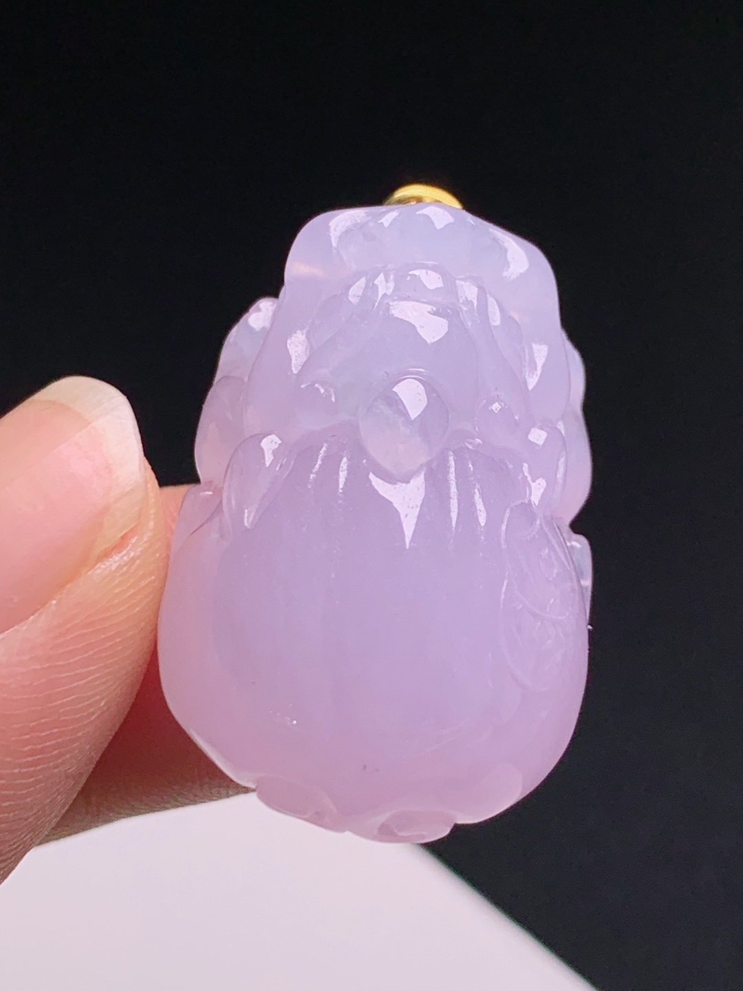 冰紫貔貅吊坠，胶润起光雕工圆润，18K金扣头招财纳福