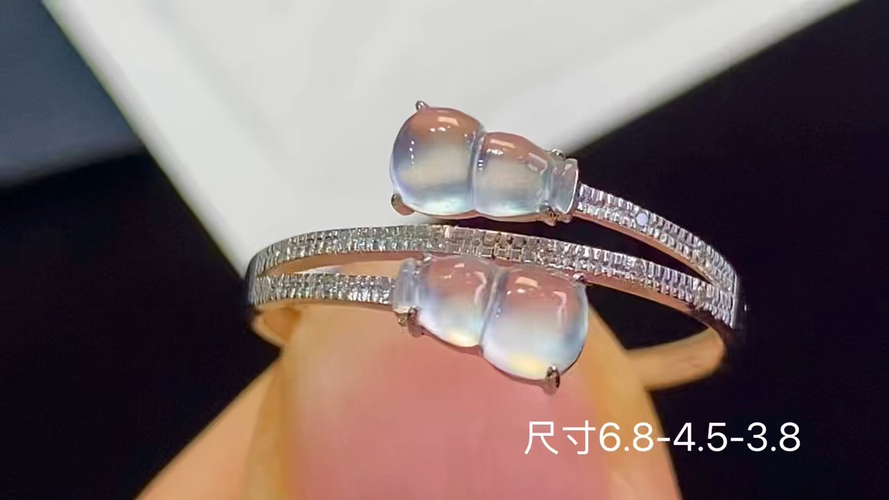 ️ 18k金+钻玻璃种葫芦戒指，无裂，6.8-4.5-3.8