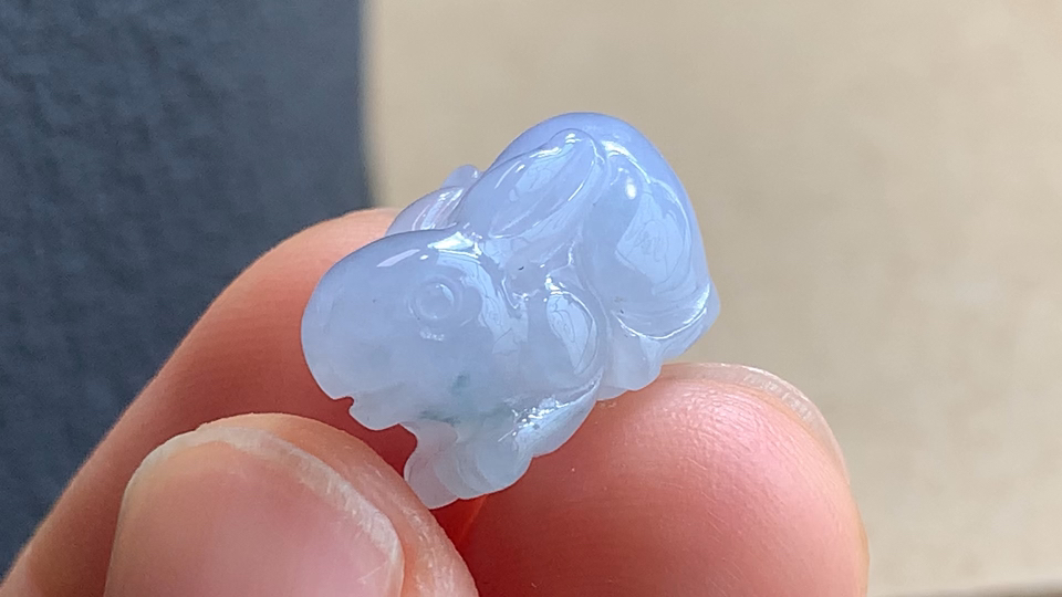 ️ 玉兔，无裂，尺寸16.8-9.4-9.3mm，包A附证书