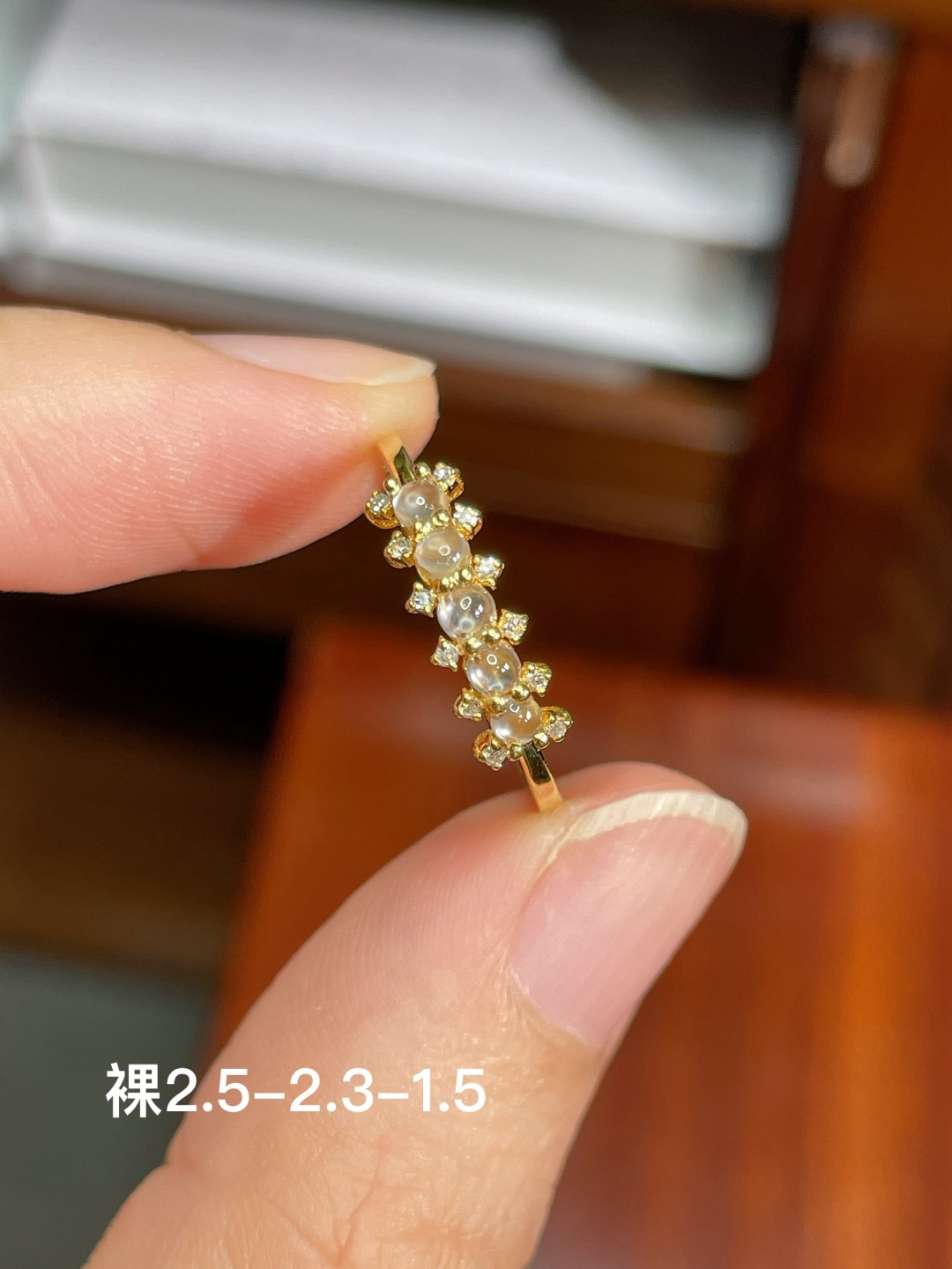 高冰蛋面戒指 无裂 18k金镶嵌 不议退 强烈推荐，2.5-2.3-1.5