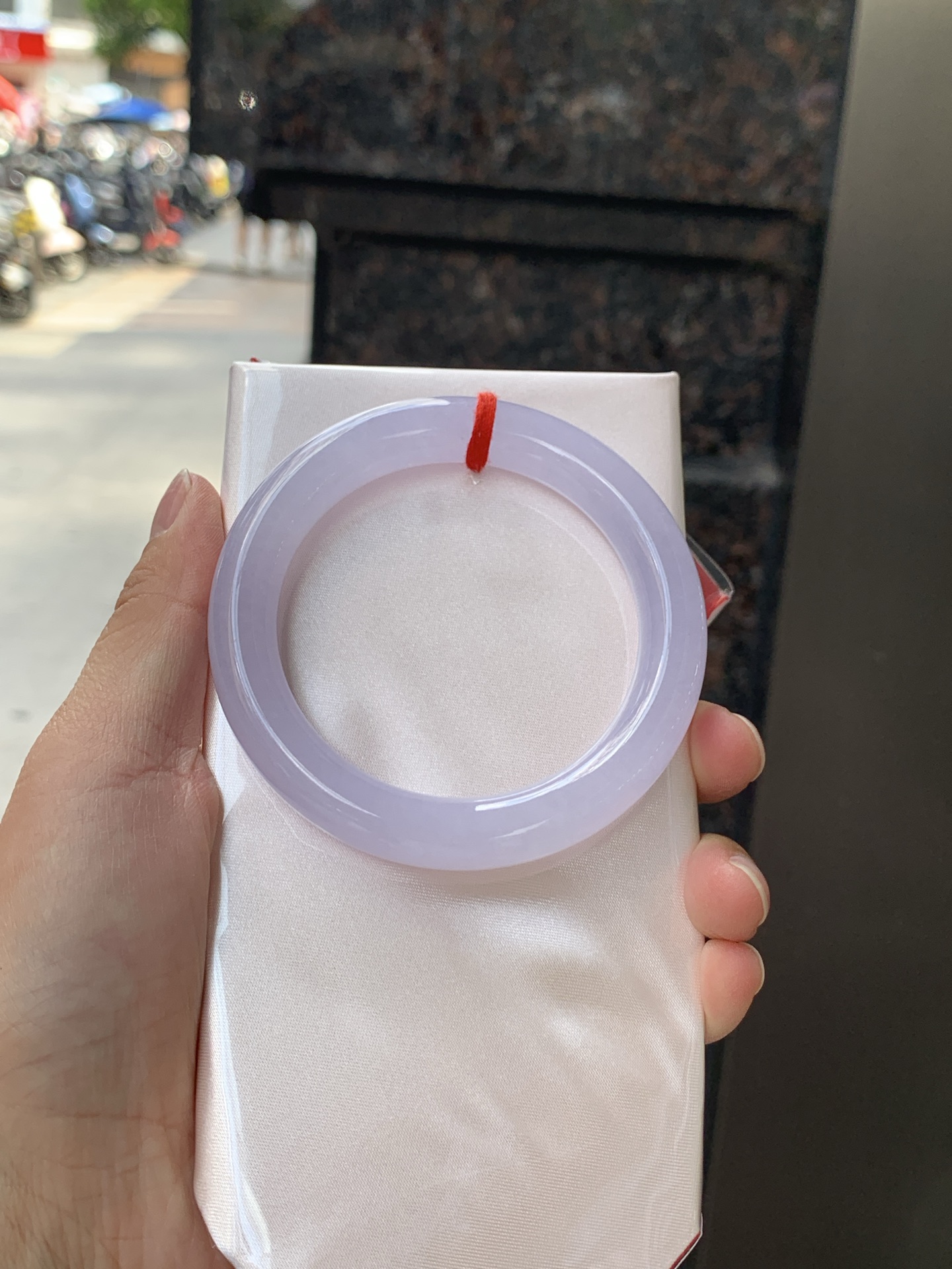 冰紫圆条 54.7-10.5-10 0611-N970 打灯棉线，底妆冰润细腻，种水很好，渐变冰紫底色很均匀，小仙女镯一枚