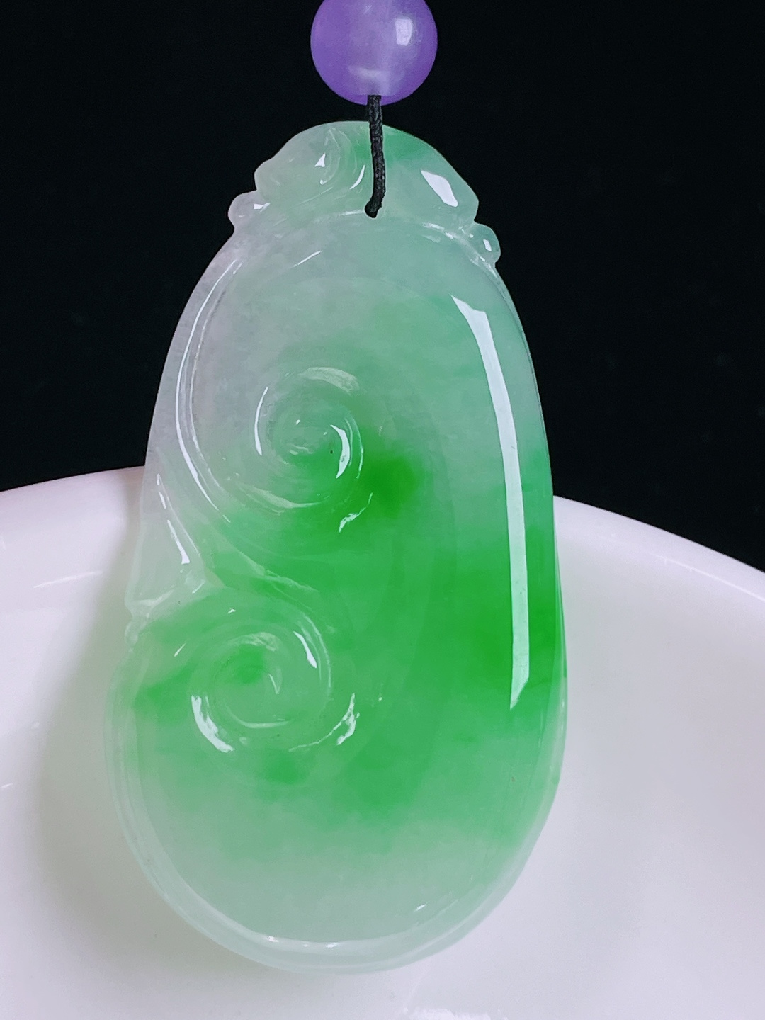 ️飘绿如意，老种起光，细底通透，尺寸：43.4/23.8/5.6mm0612