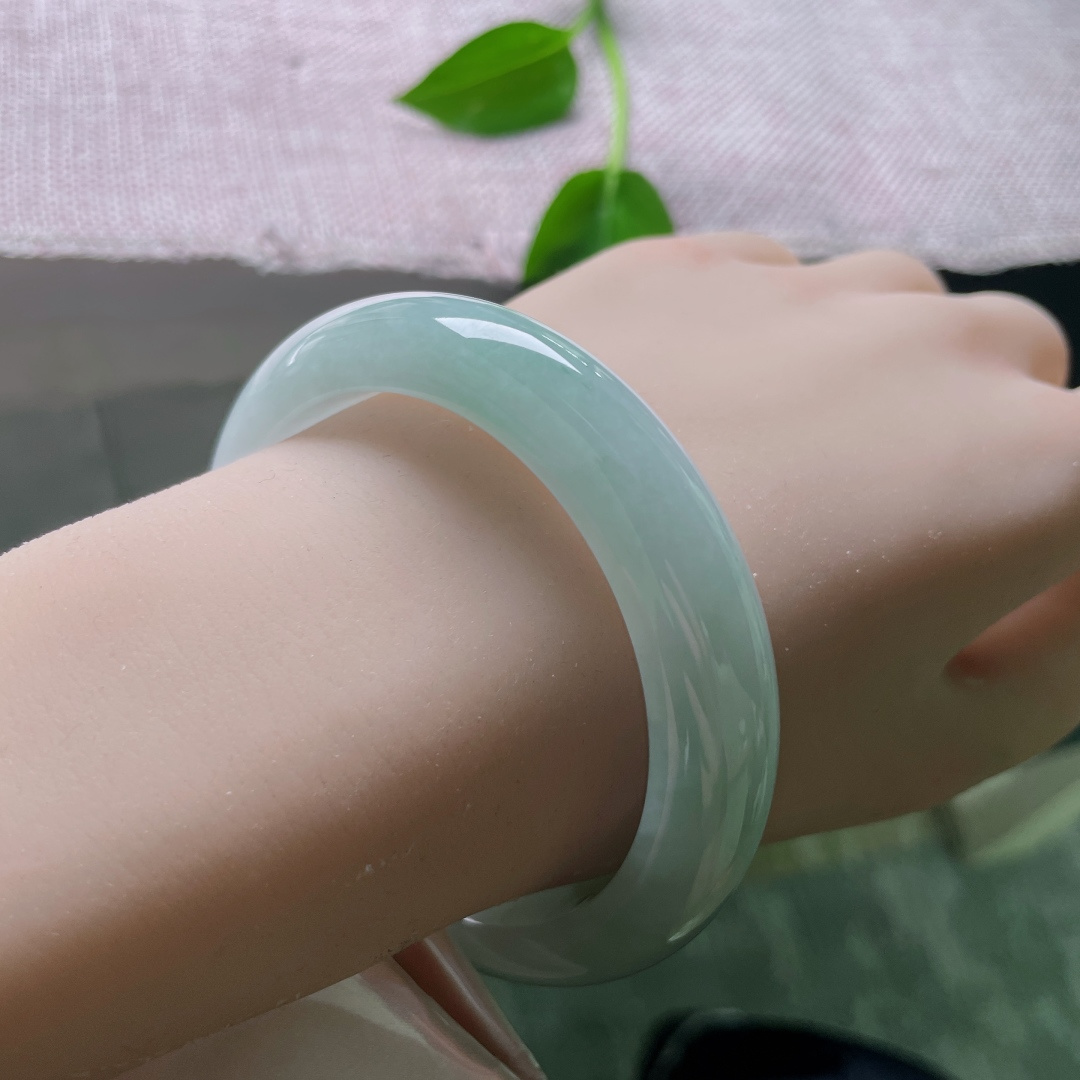 56.5/12.2/8.2，淡绿底正圈，水头好，种老，干净清爽，小清新，减龄，内纹，ss54578a