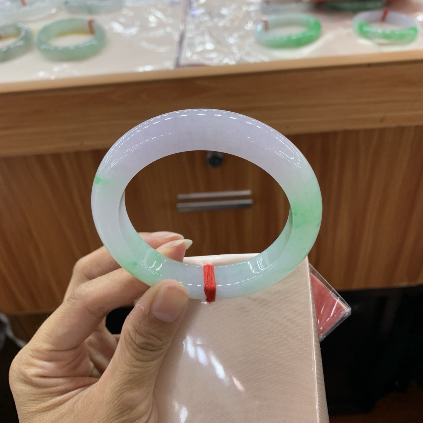 060929JJ 紫底飘绿正圈翡翠手镯 57.4-12.2-10.1