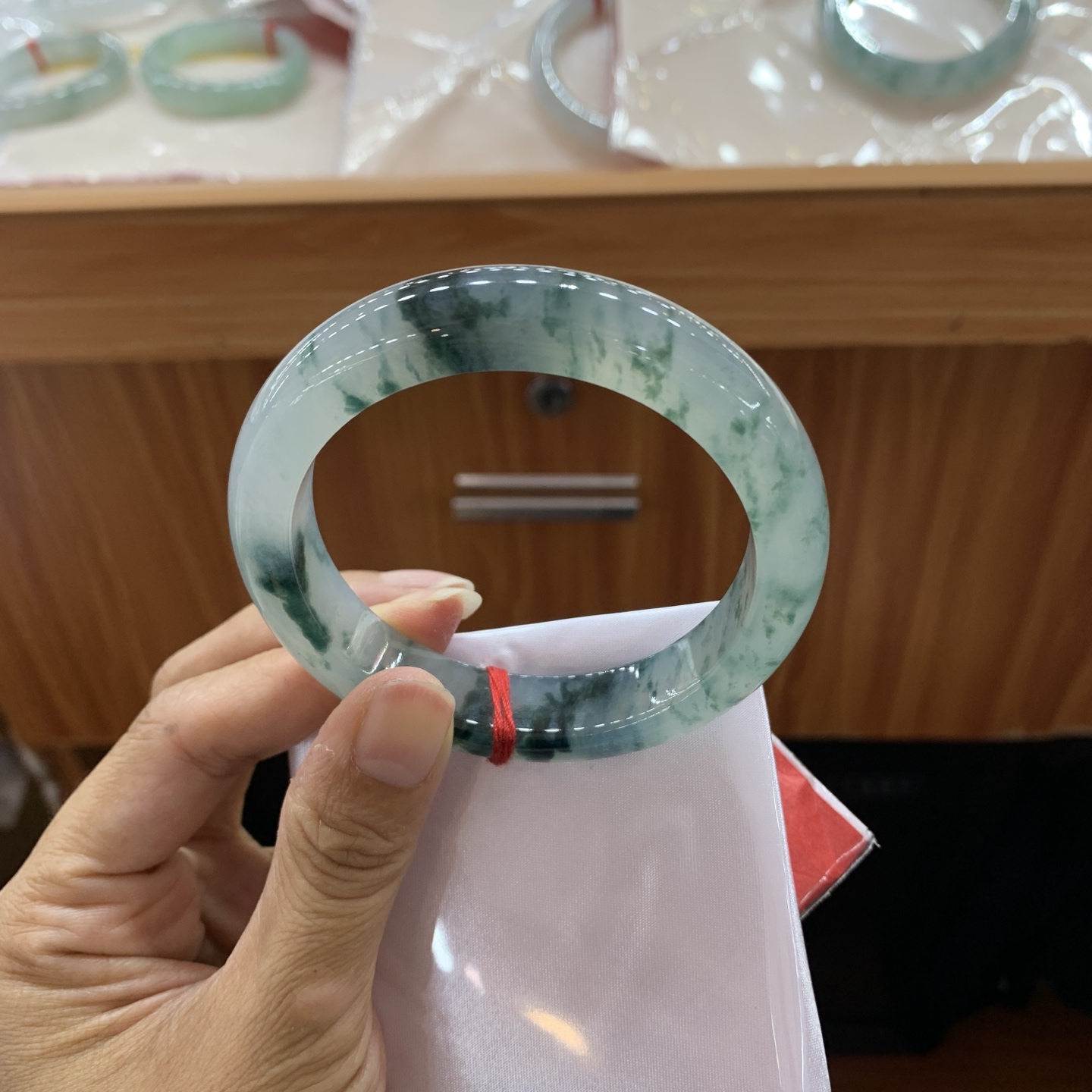 060924CK 飘花正圈翡翠手镯 58-12.8-9.3