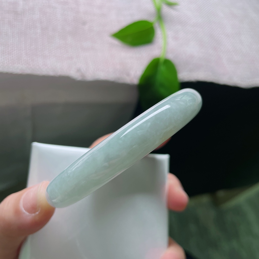 绿底正圈，水润细腻，温婉可人，贵气，有纹，ss54078a