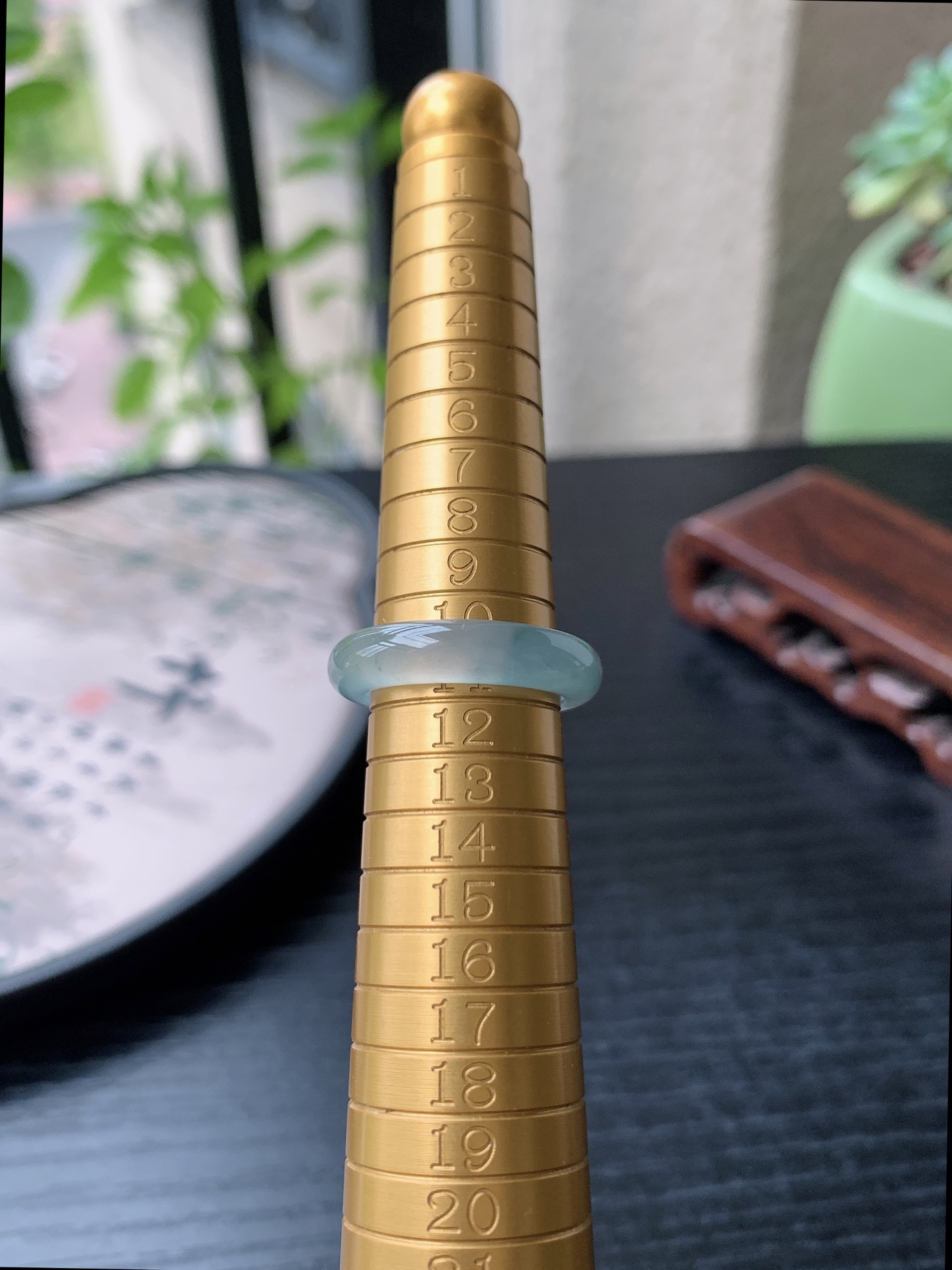 老坑冰种胶感飘花素面戒指 裸石尺寸:15.8-4.8-3.8mm