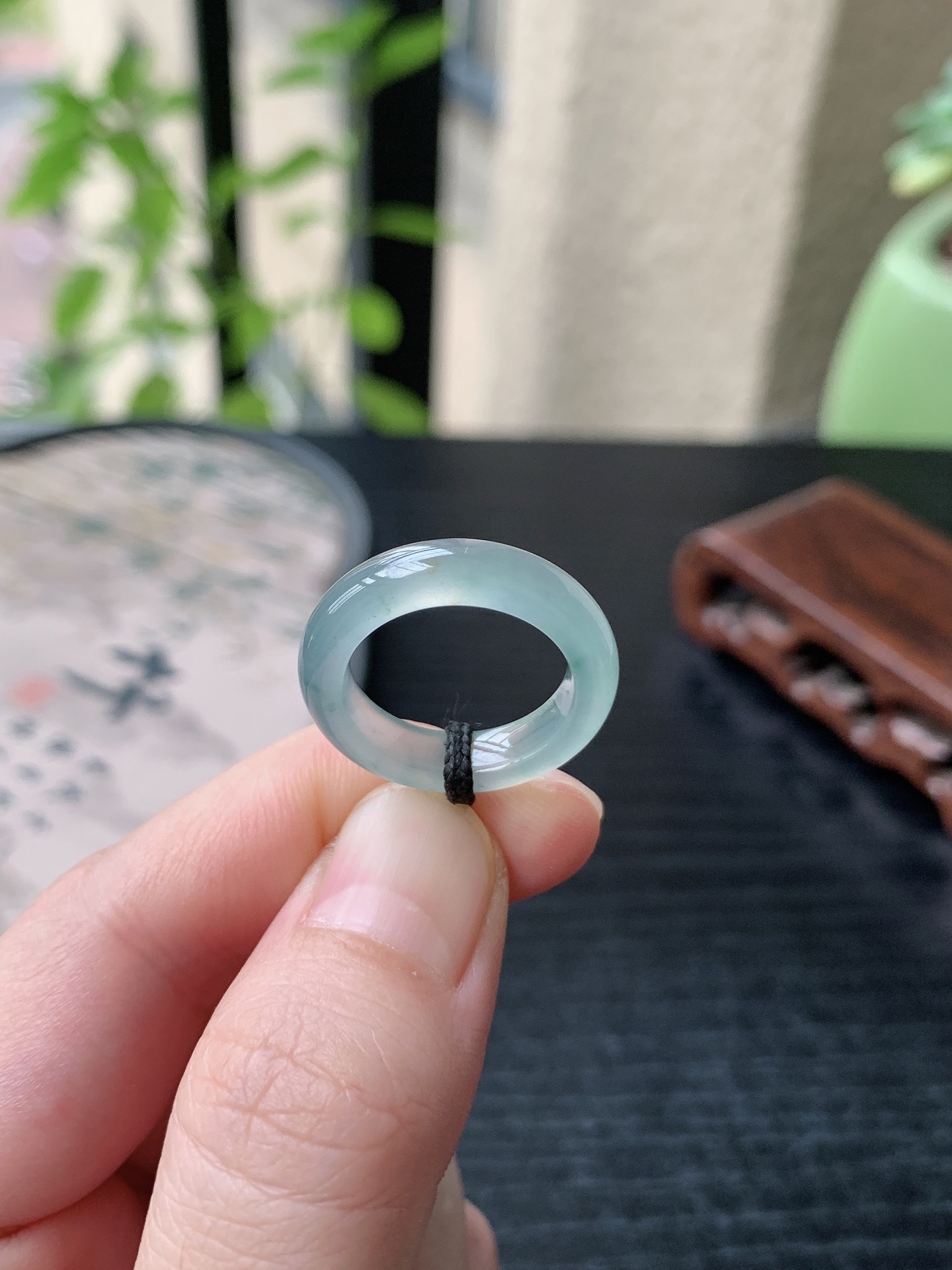 老坑冰种胶感飘花素面戒指 裸石尺寸:15.8-4.8-3.8mm