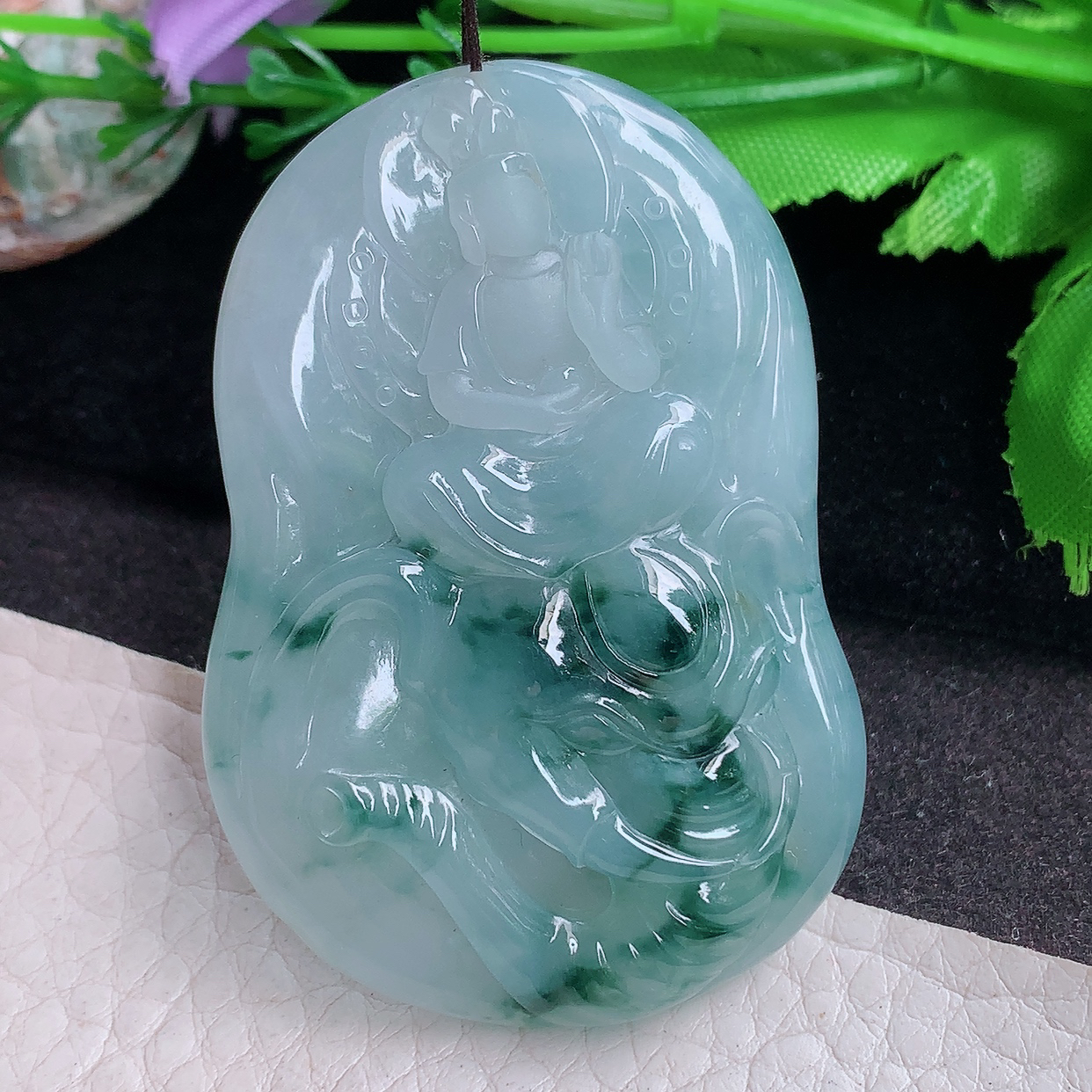 py实拍56.6*39*7缅甸翡翠精雕冰飘花普贤菩萨 生肖守护神玉项坠