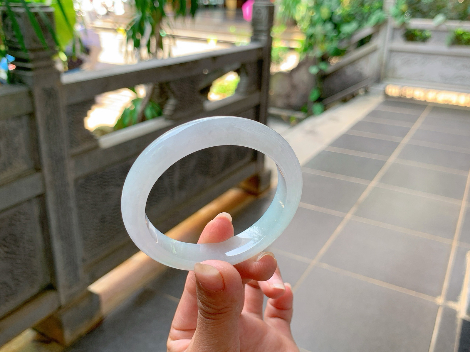🪩｜54圈口
冰晴底，色系淡淡的，清雅 整体冰润细腻，