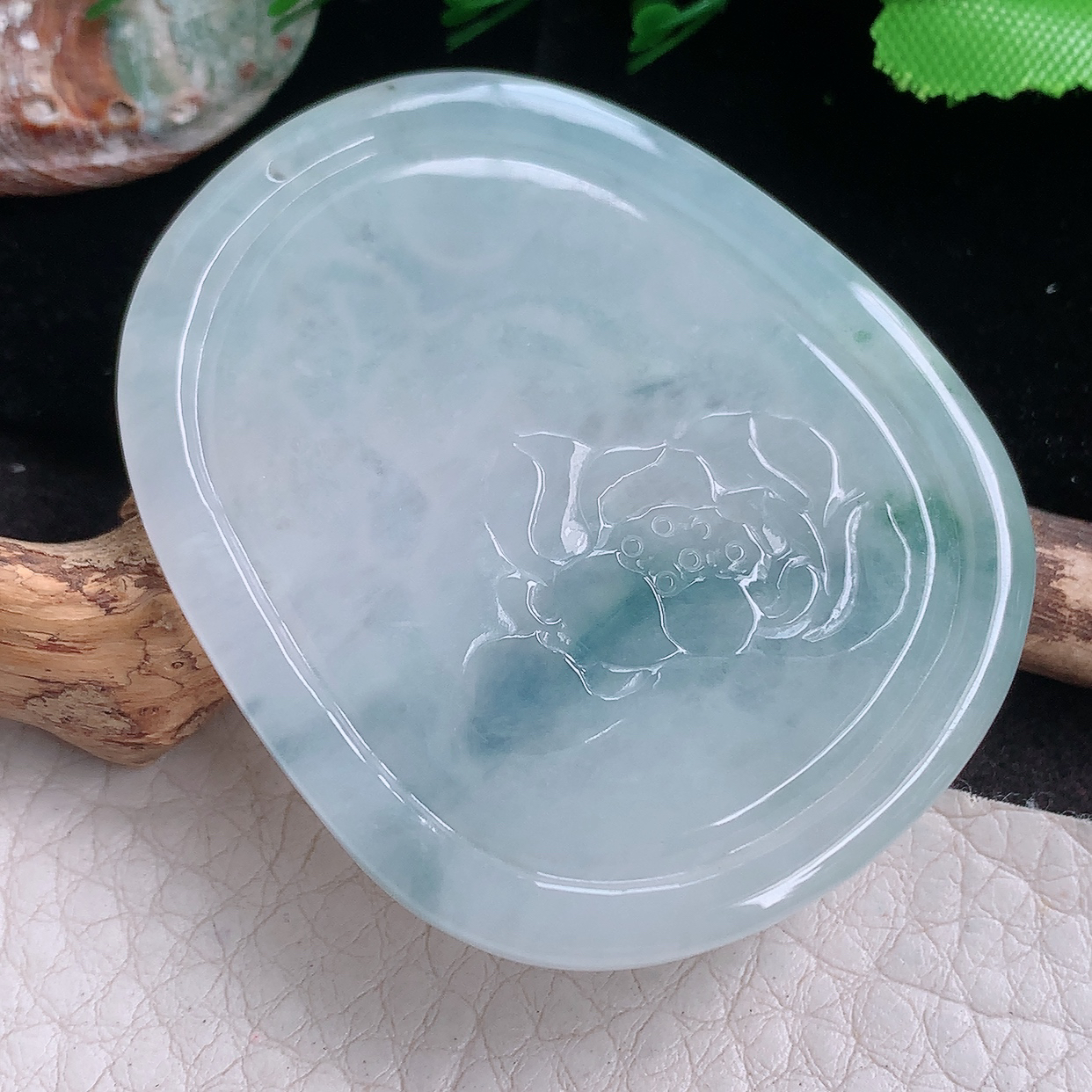 py实拍51.5*42.3*4.8缅甸翡翠精雕冰飘花腰缠万贯 生肖蛇玉项坠 玉挂件