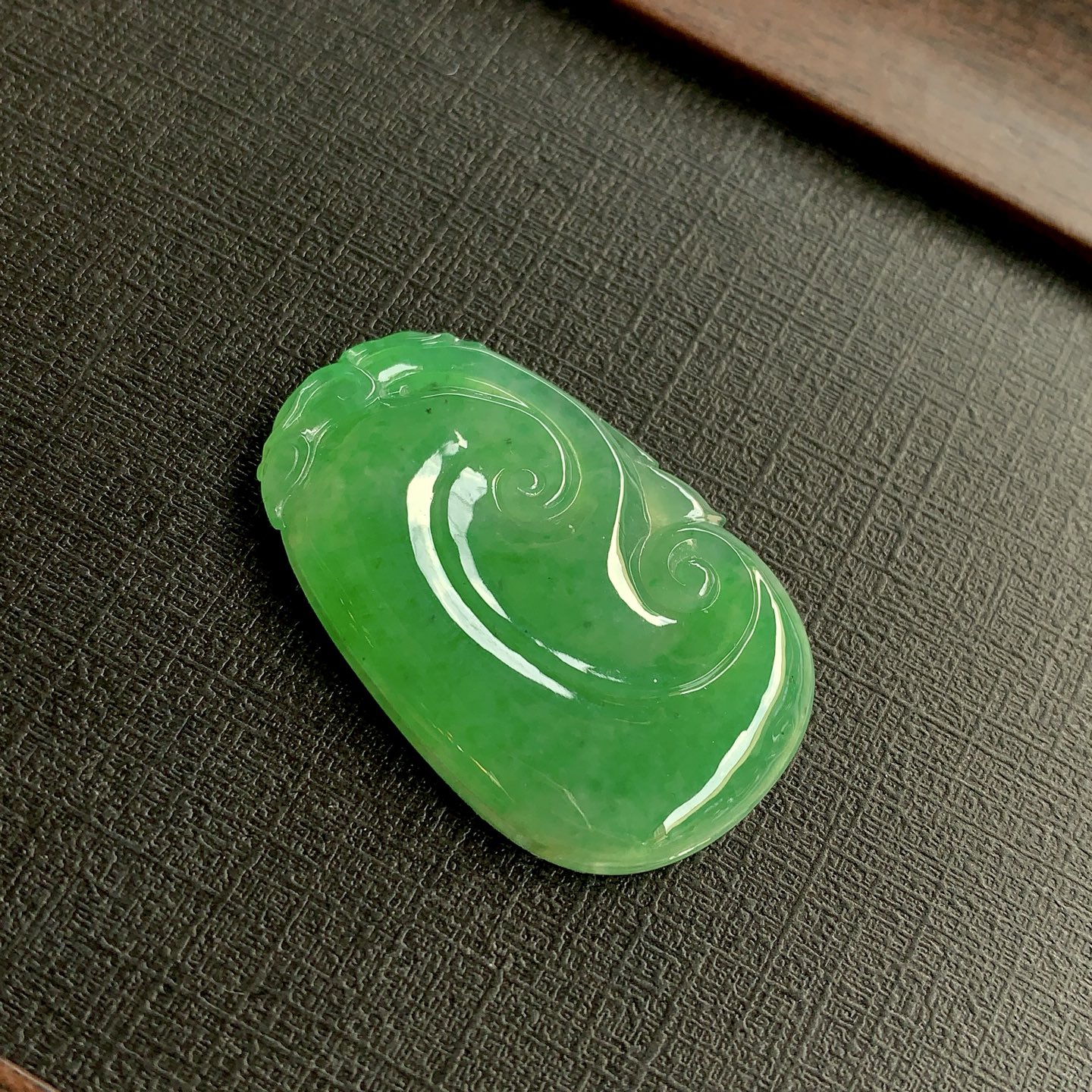 冰绿如意，油润亮泽
