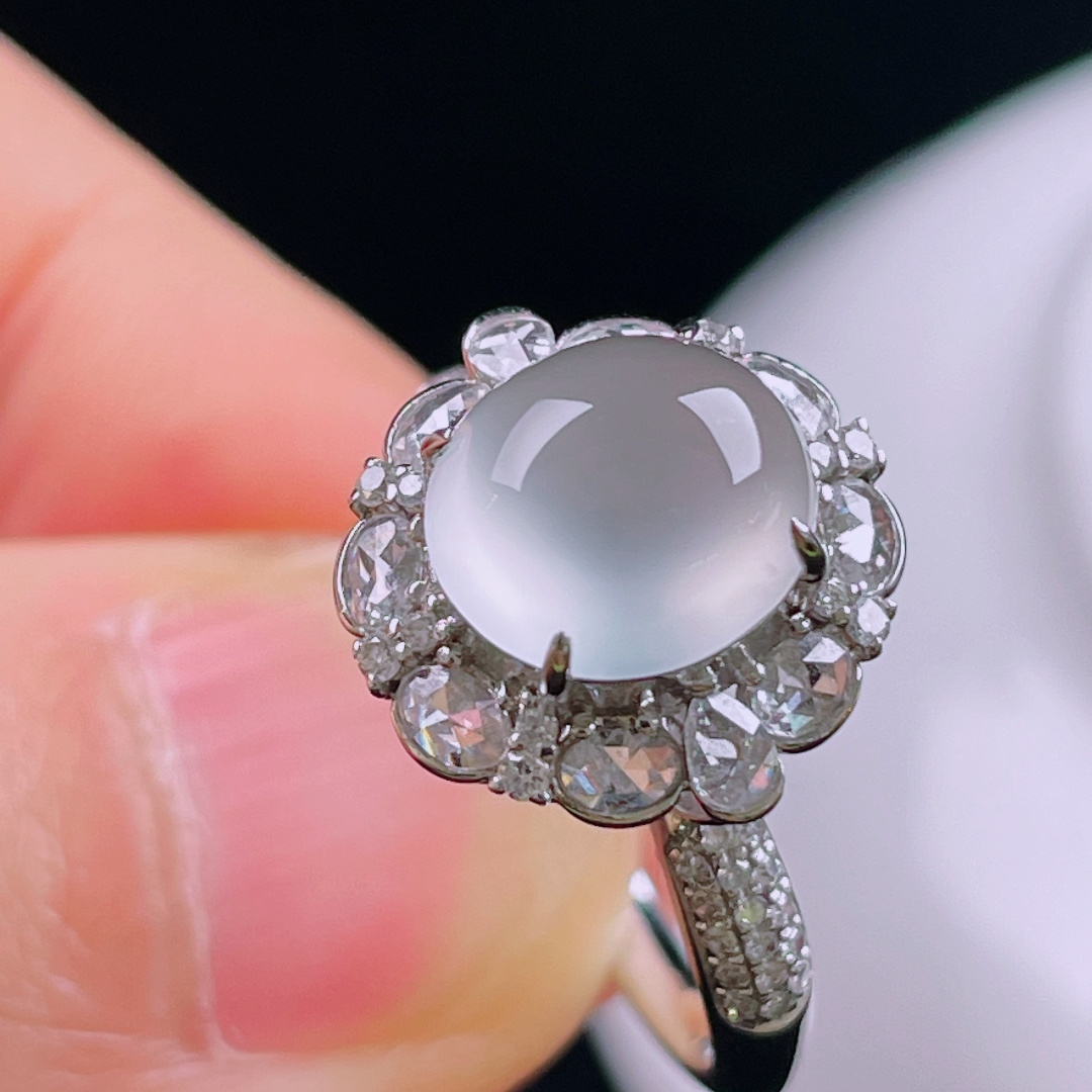 ️，冰种戒指，老种起光，细底通透，尺寸：裸石9/8.2/4.5mm0612