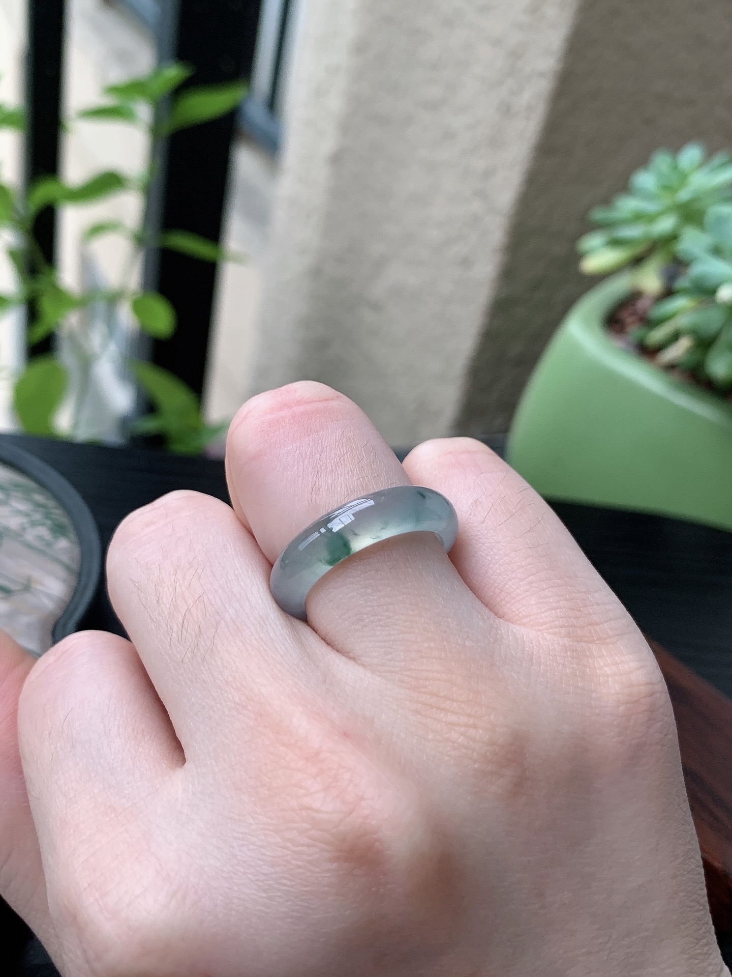 老坑冰种胶感飘花素面戒指 裸石尺寸:17-5.5-3.8mm