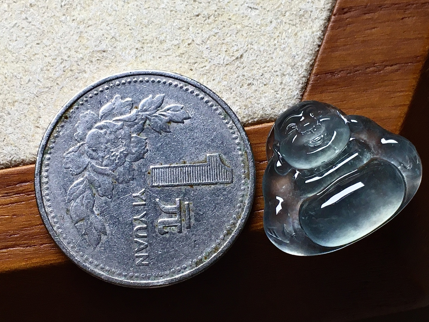 ️ 玻璃种底色佛公 底色漂亮，种水，尺寸19.6*17*4.3