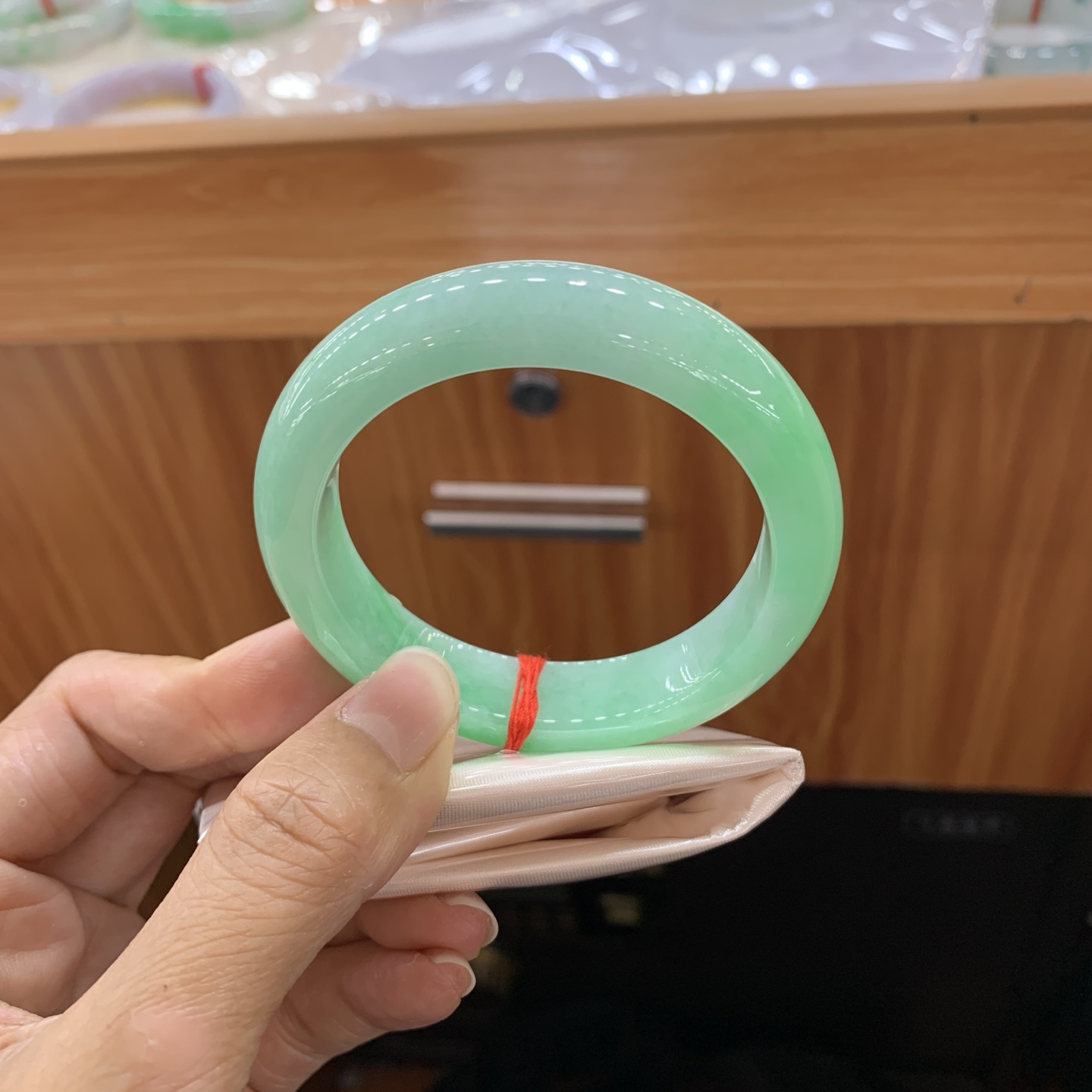 满绿正圈翡翠手镯 53.5-12.8-8.6