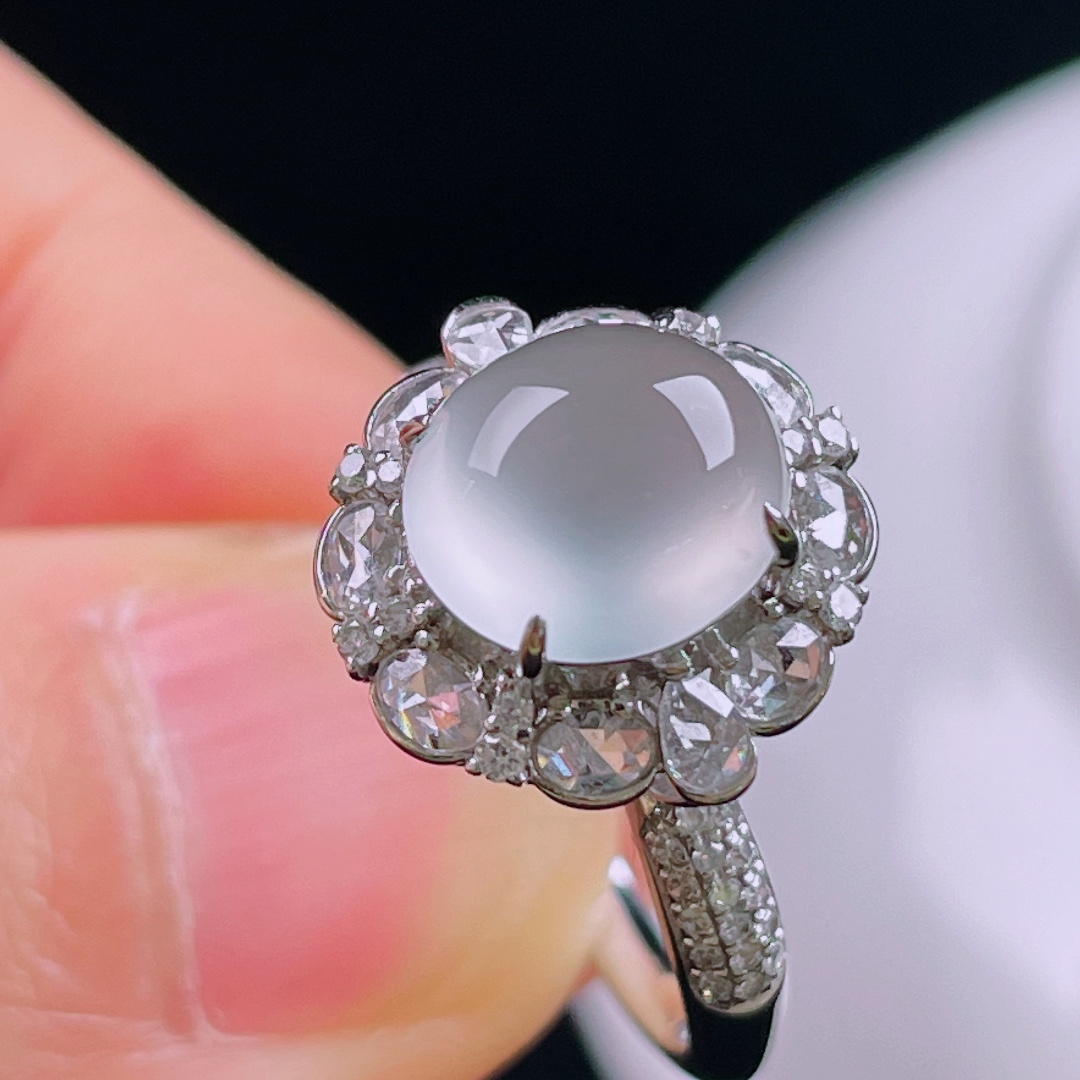 ️，冰种戒指，老种起光，细底通透，尺寸：裸石9/8.2/4.5mm0612