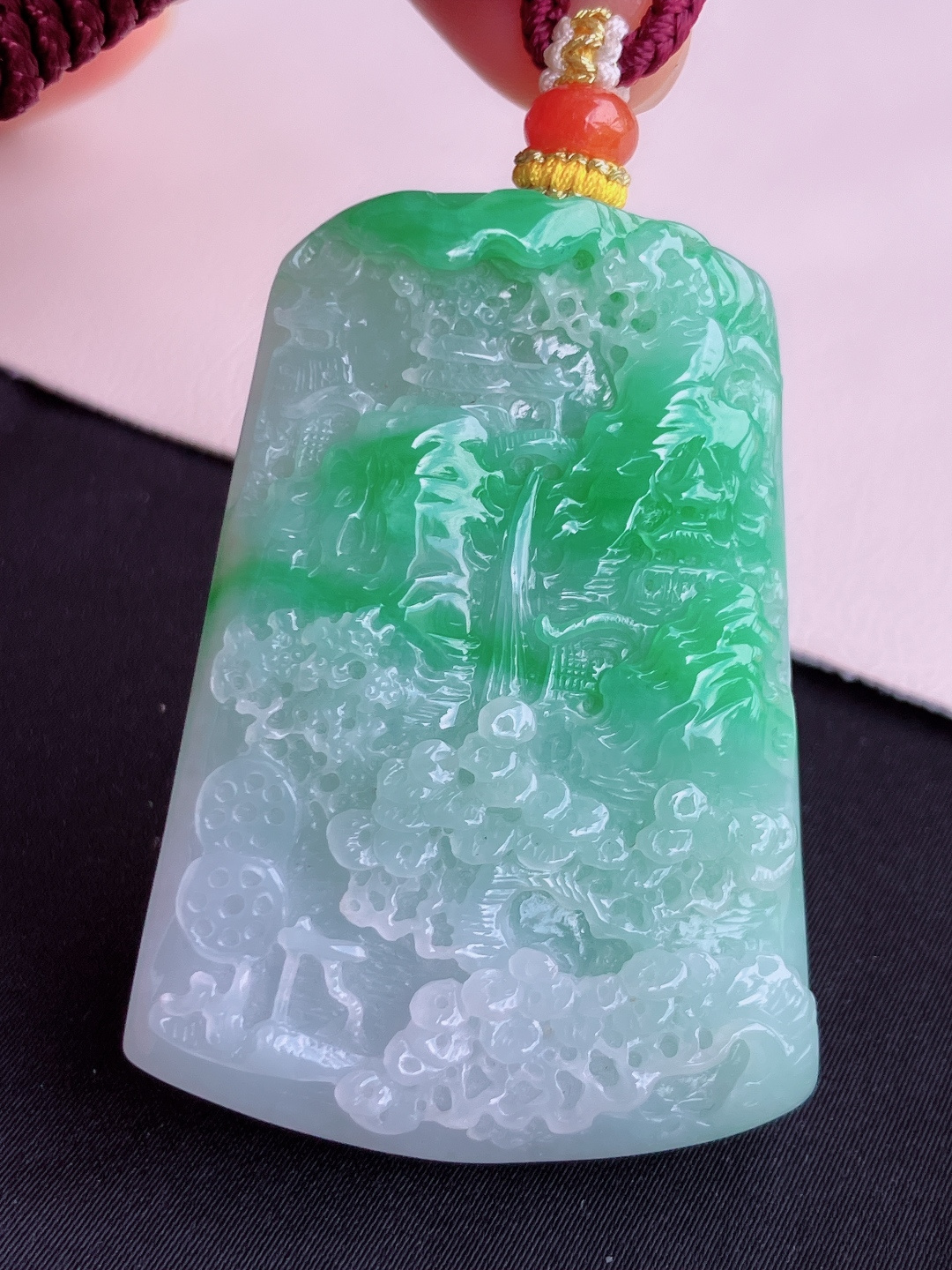 翠绿山水牌，意境美，尺寸51.6/37/9.6/自然光实拍