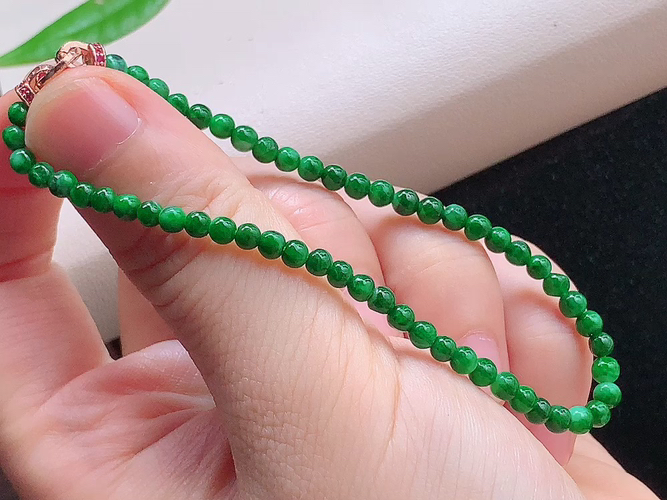 ️ 满绿手串，尺寸取一3.5mm，包A附证书