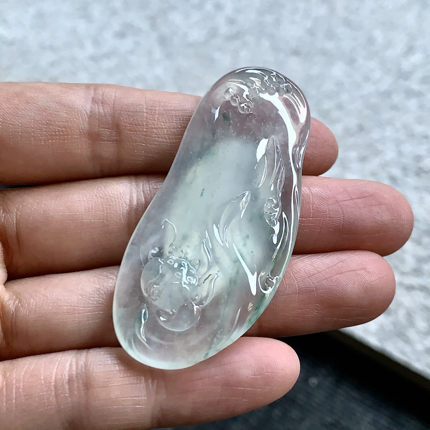 ️ 莲花牌，玉质细腻