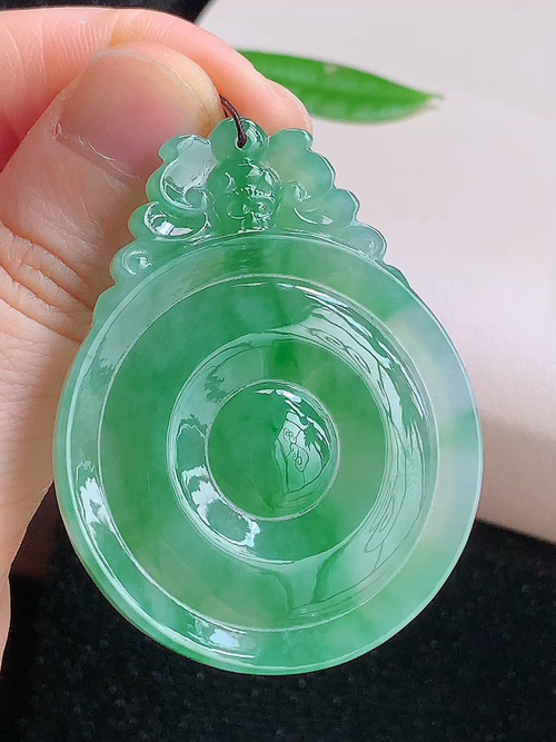 ️ 福在眼前，无裂，尺寸51.1-40.0-4.5mm，包A附证书