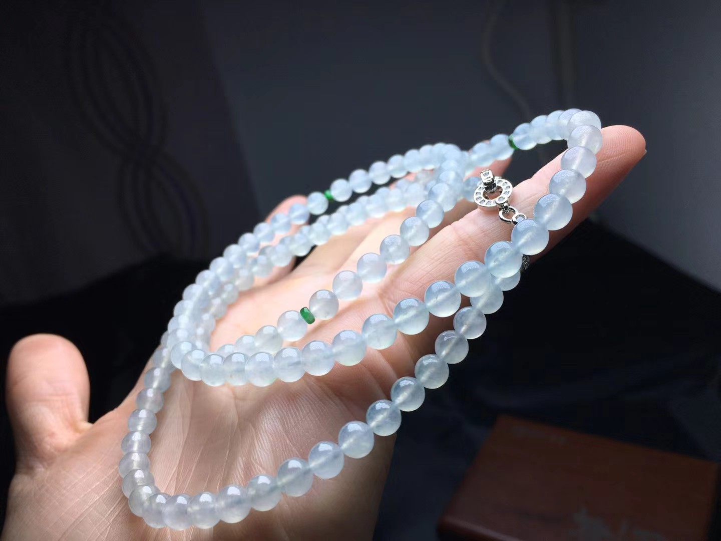 ️ 珠链，卡6～5.3mm，119颗，种好，玉质细腻，干净，纯，冰透水润，颗颗精选