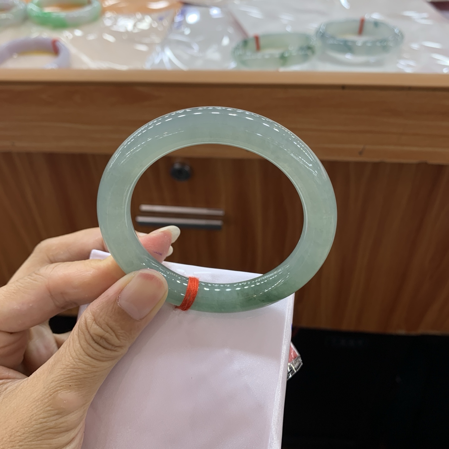 061112H 蓝水圆条翡翠手镯w 54.6-10