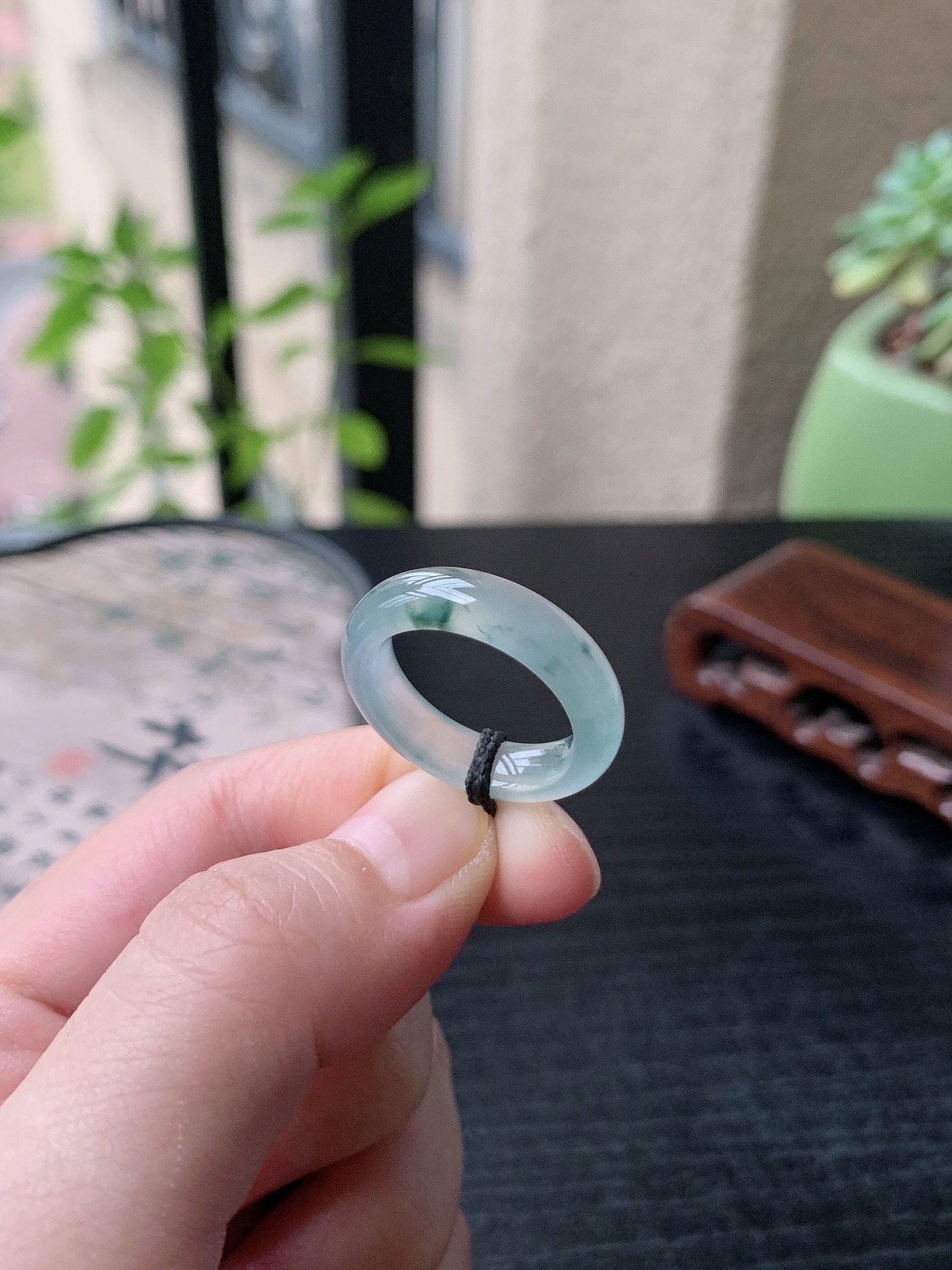 老坑冰种胶感飘花素面戒指 裸石尺寸:17-5.5-3.8mm