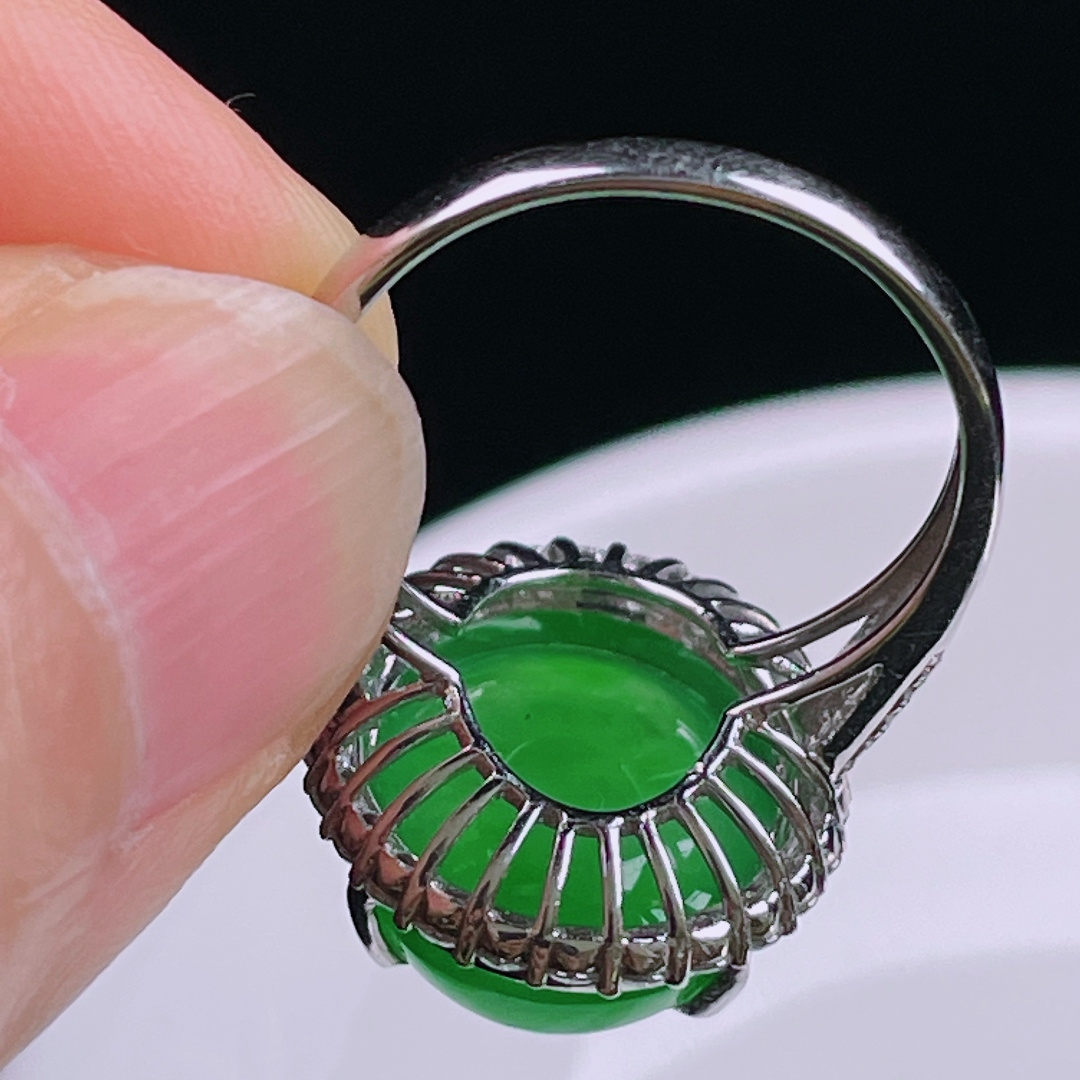 ️冰绿戒指，老种起光，细底通透，尺寸：裸石15/12.8/4mm0612
