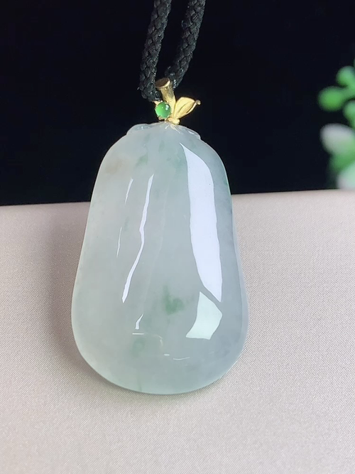 18k金镶冰飘花福瓜，无裂，尺寸28-17-5.1mm，L12fgd