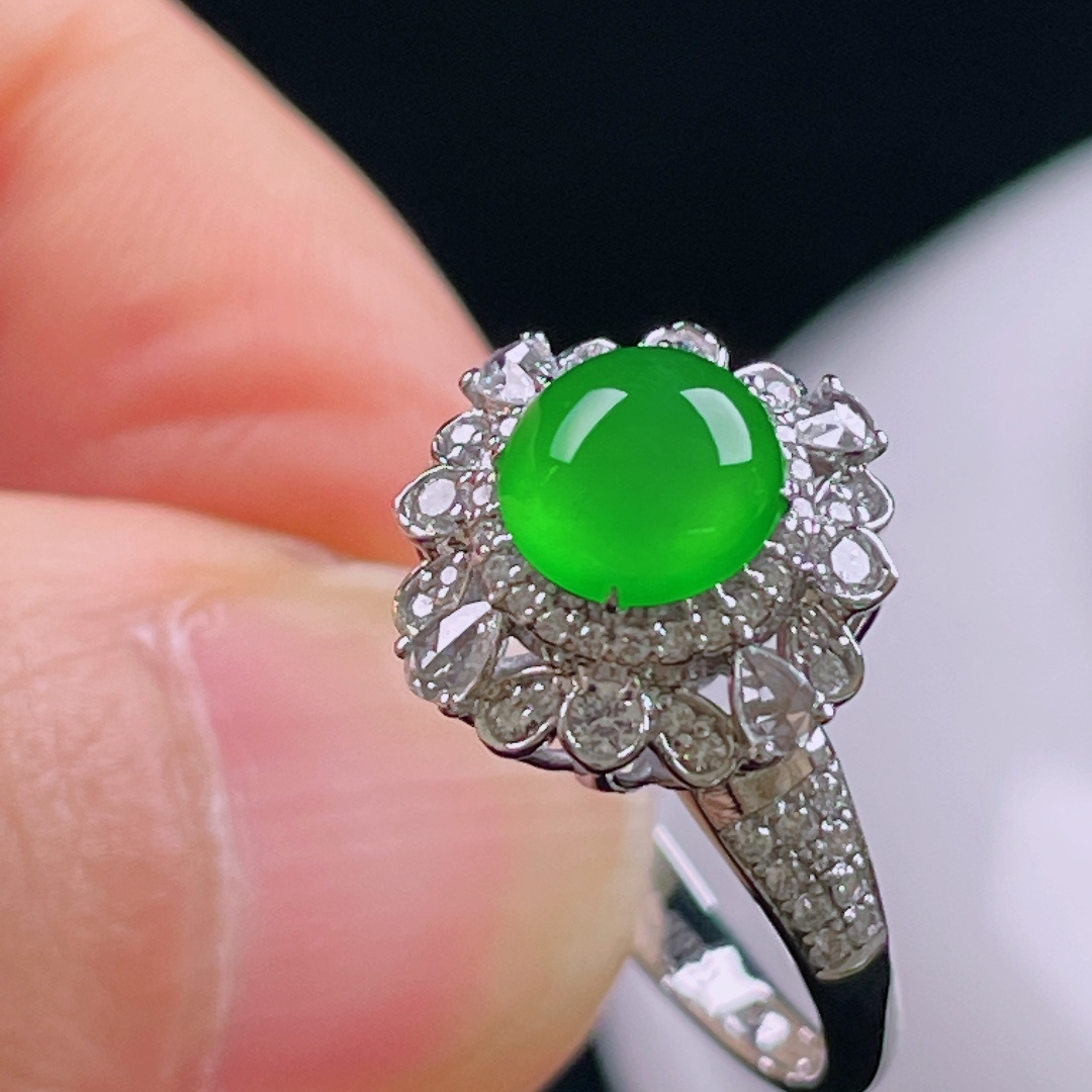 ️冰绿戒指，老种起光，细底通透，尺寸：裸石6.5/6.3/3.5mm0612