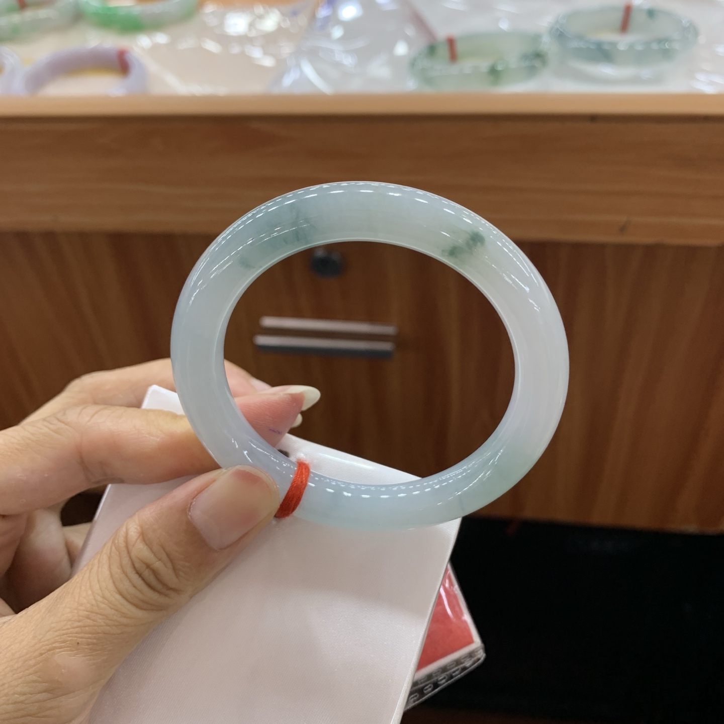061113GX 飘花圆条翡翠手镯 53-9.7-9.2