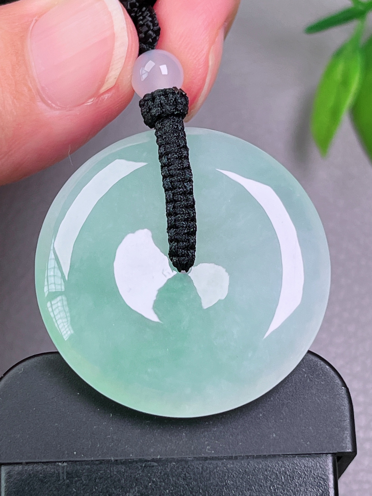 冰种平安扣，无裂，油洁，冰透水润，起荧光，尺寸：34-6.1