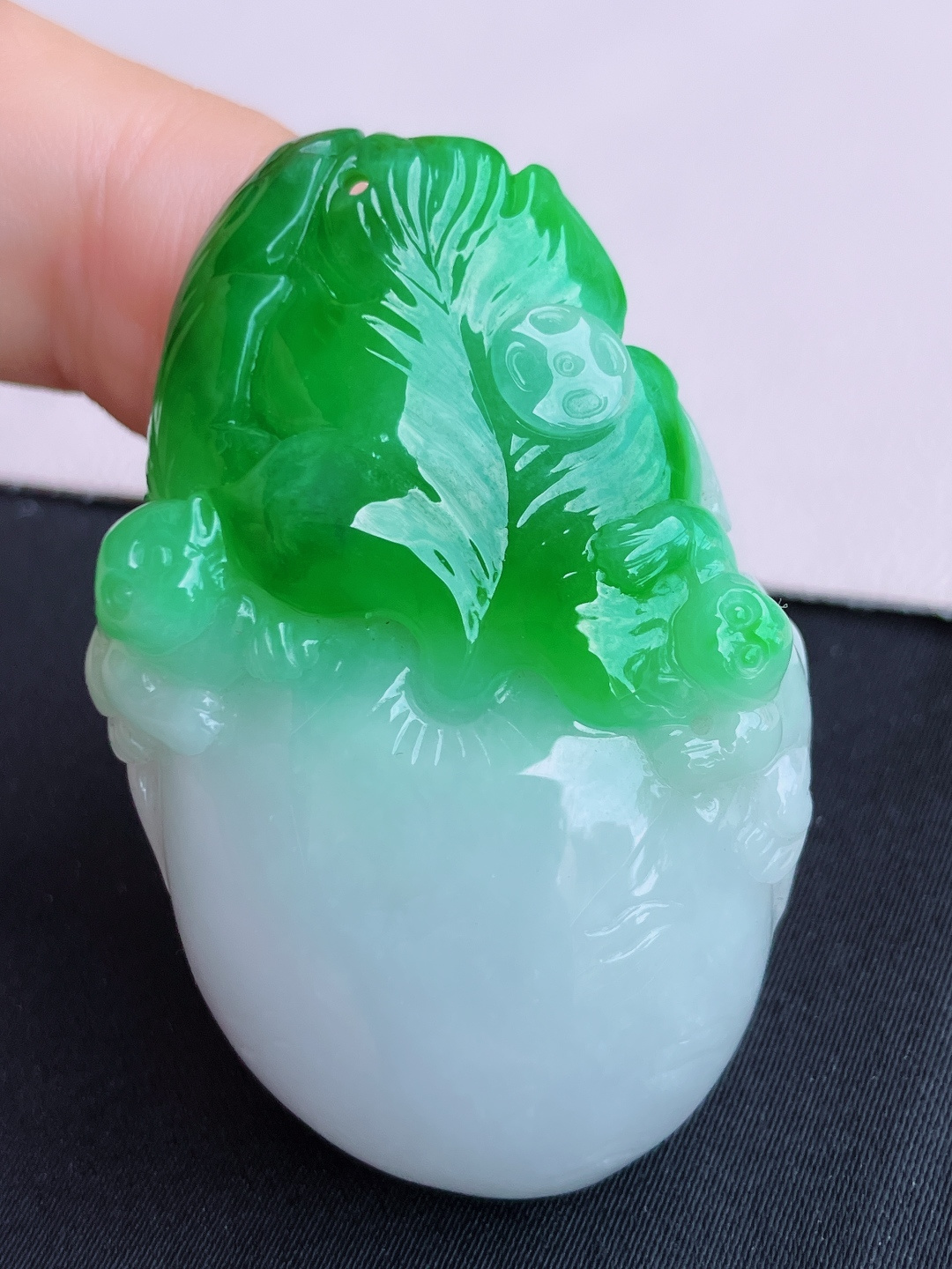翠绿大福桃，饱满大气，尺寸47/30/13.3/自然光实拍