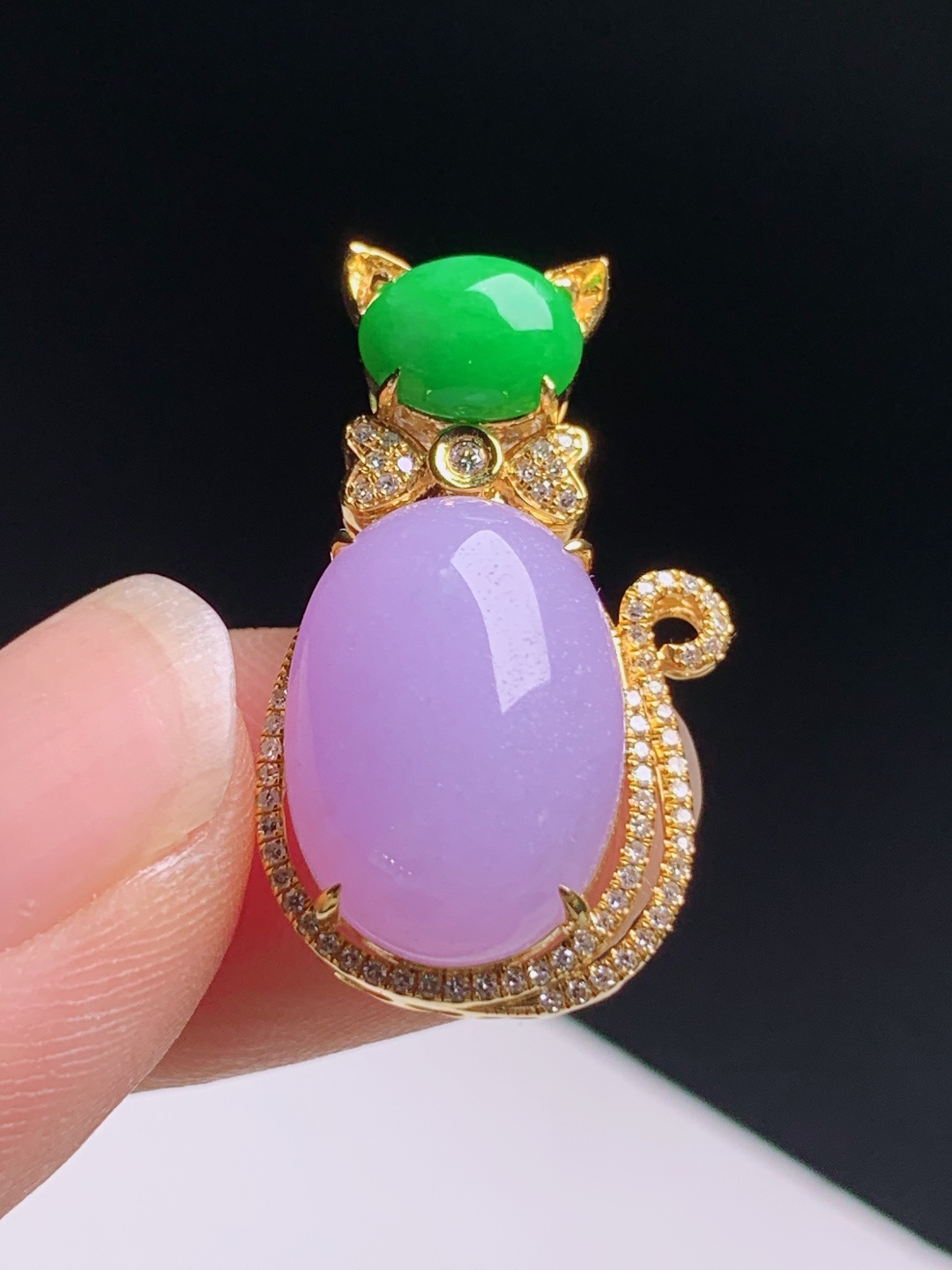 ️ 旦面猫咪吊坠，18K金镶钻精工镶嵌，紫绿搭配俏皮贵气 裸石16.3-11.6-5.2 整体27