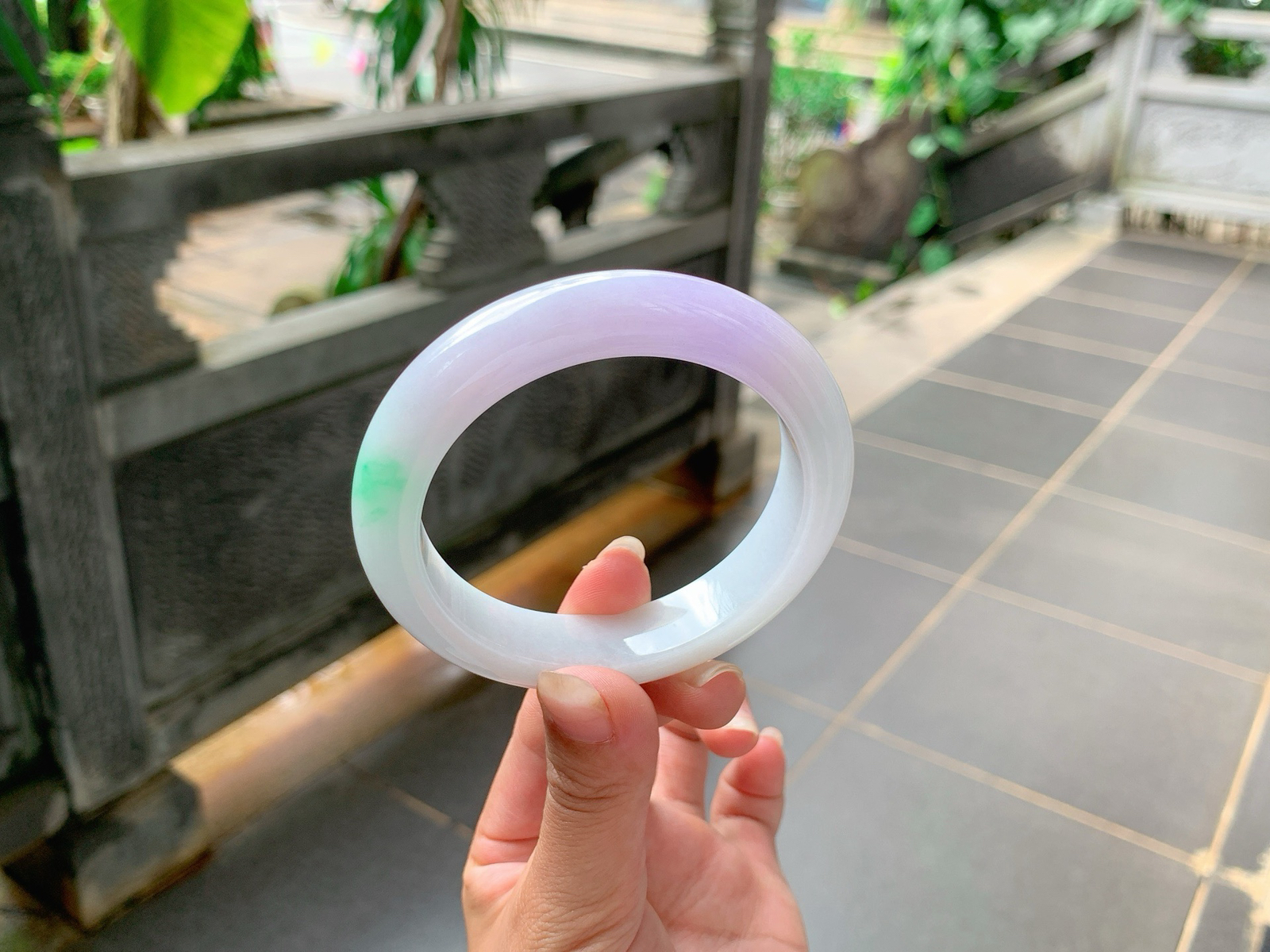 ｜57圈口
春彩底，飘浅浅的绿花，底妆特别的细腻，仙仙粉粉的，