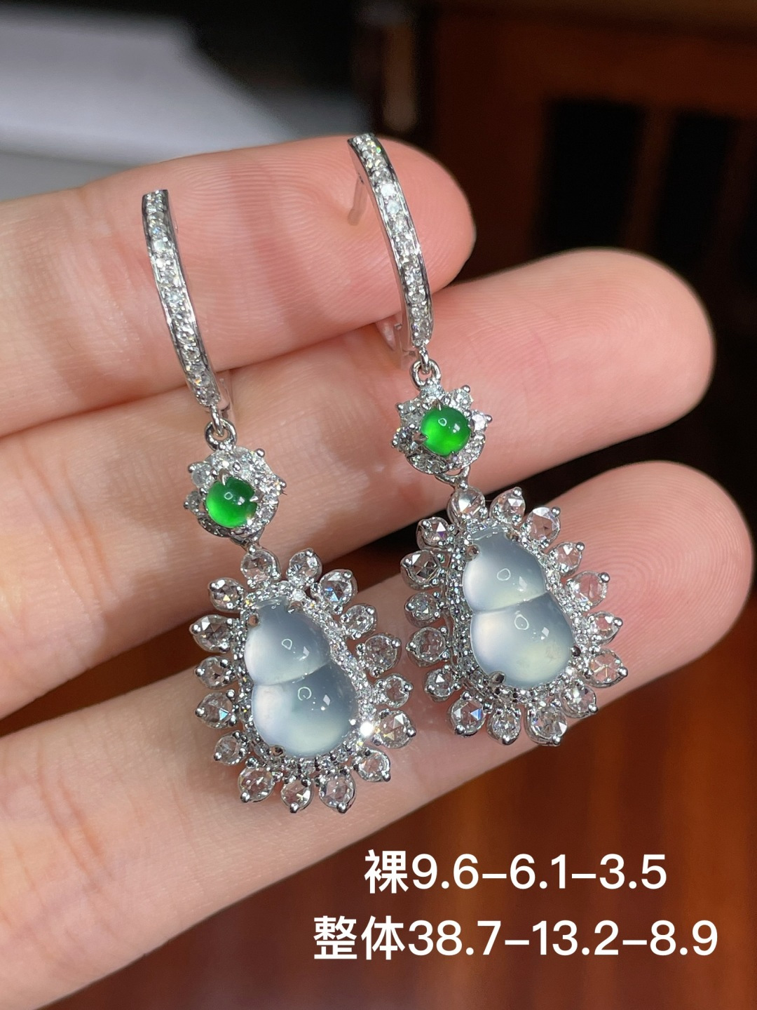 冰种葫芦耳坠 无裂，18k金镶嵌，38.7-13.2-8.9
