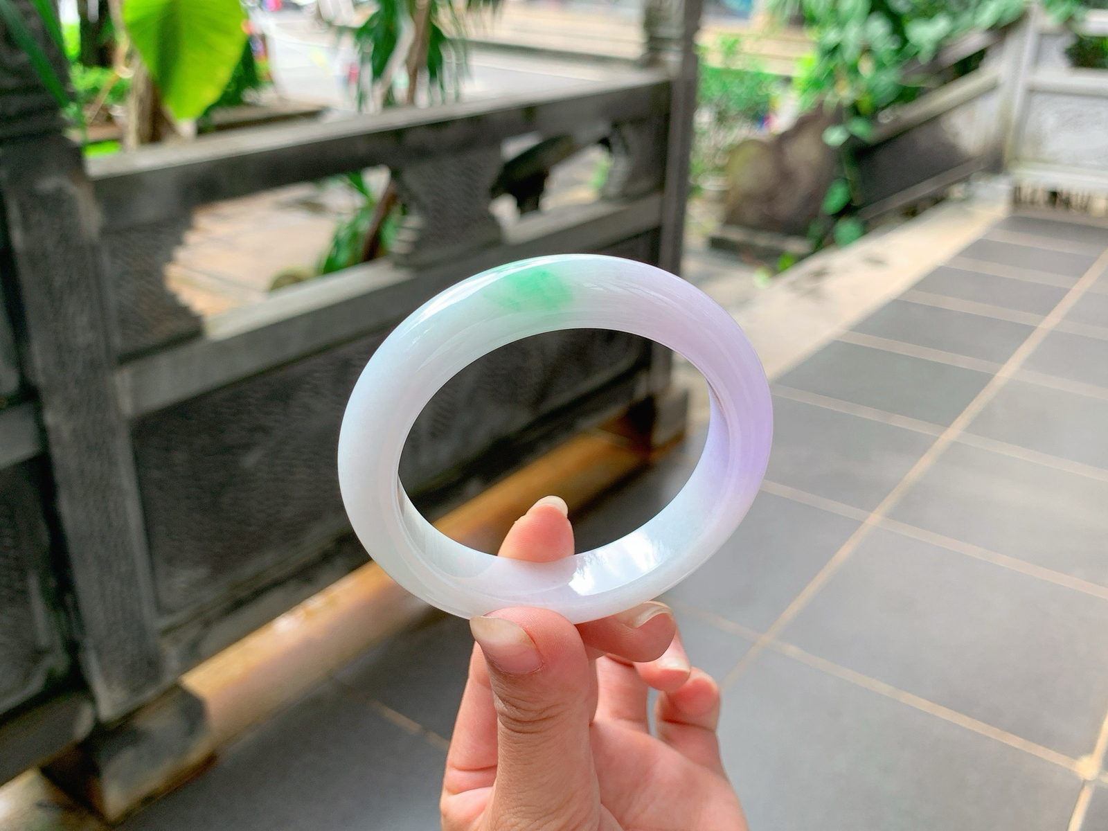 ｜57圈口
春彩底，飘浅浅的绿花，底妆特别的细腻，仙仙粉粉的，