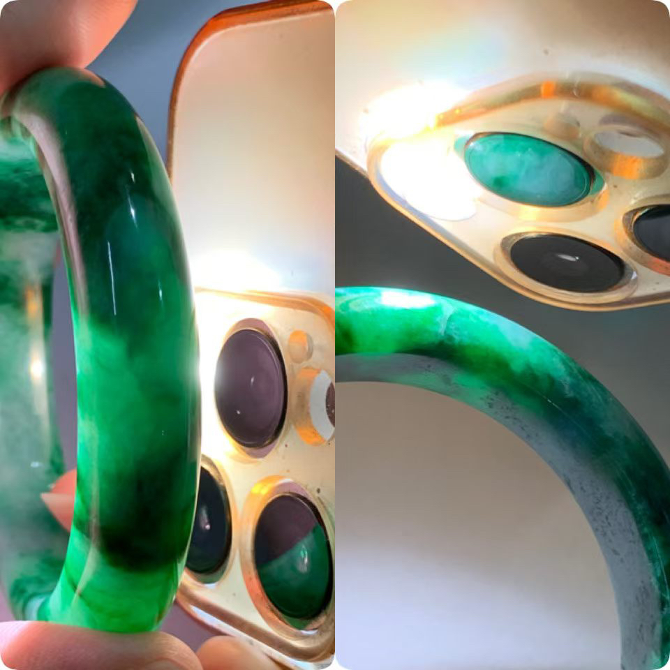满色正圈手镯尺寸53*12*9 种质细腻，釉洁水润，颜色鲜艳，明丽动人，上手艳丽醒目！