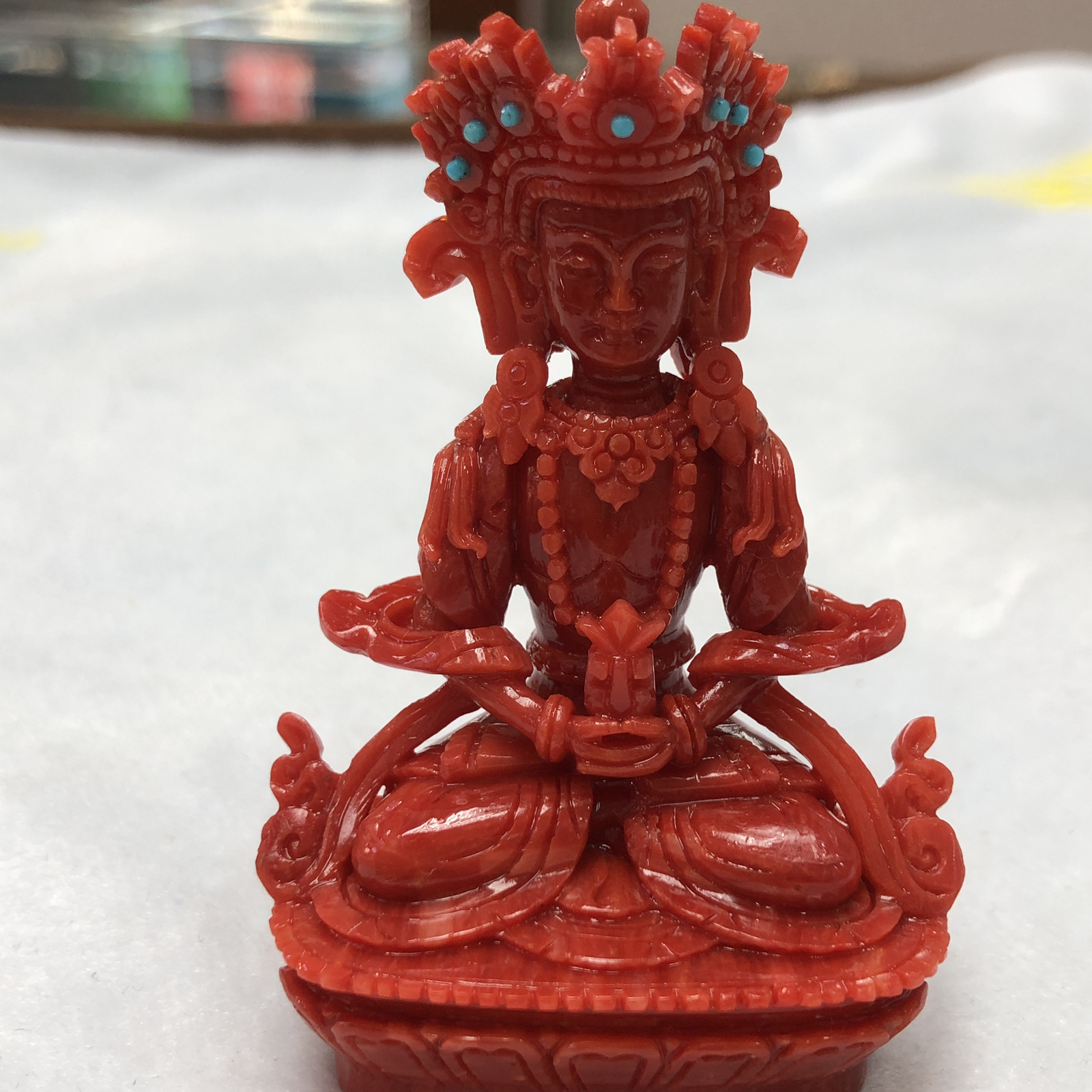 【红珊瑚长寿佛小摆件】可用作手持供奉，家庭供奉，工艺制作复杂精良，材料为意大利深红沙丁料，台湾拼接工