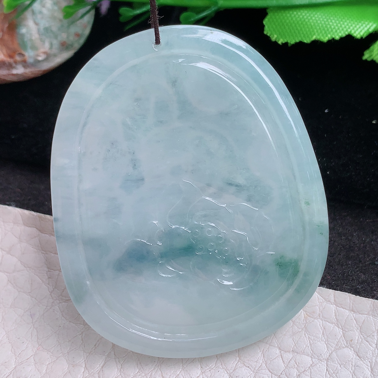 py实拍51.5*42.3*4.8缅甸翡翠精雕冰飘花腰缠万贯 生肖蛇玉项坠 玉挂件