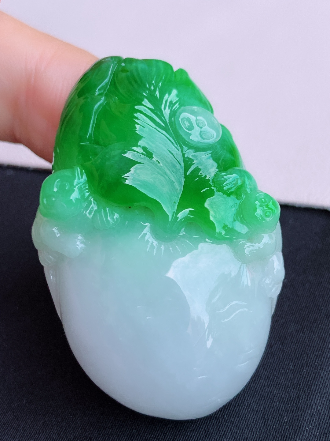 翠绿大福桃，饱满大气，尺寸47/30/13.3/自然光实拍