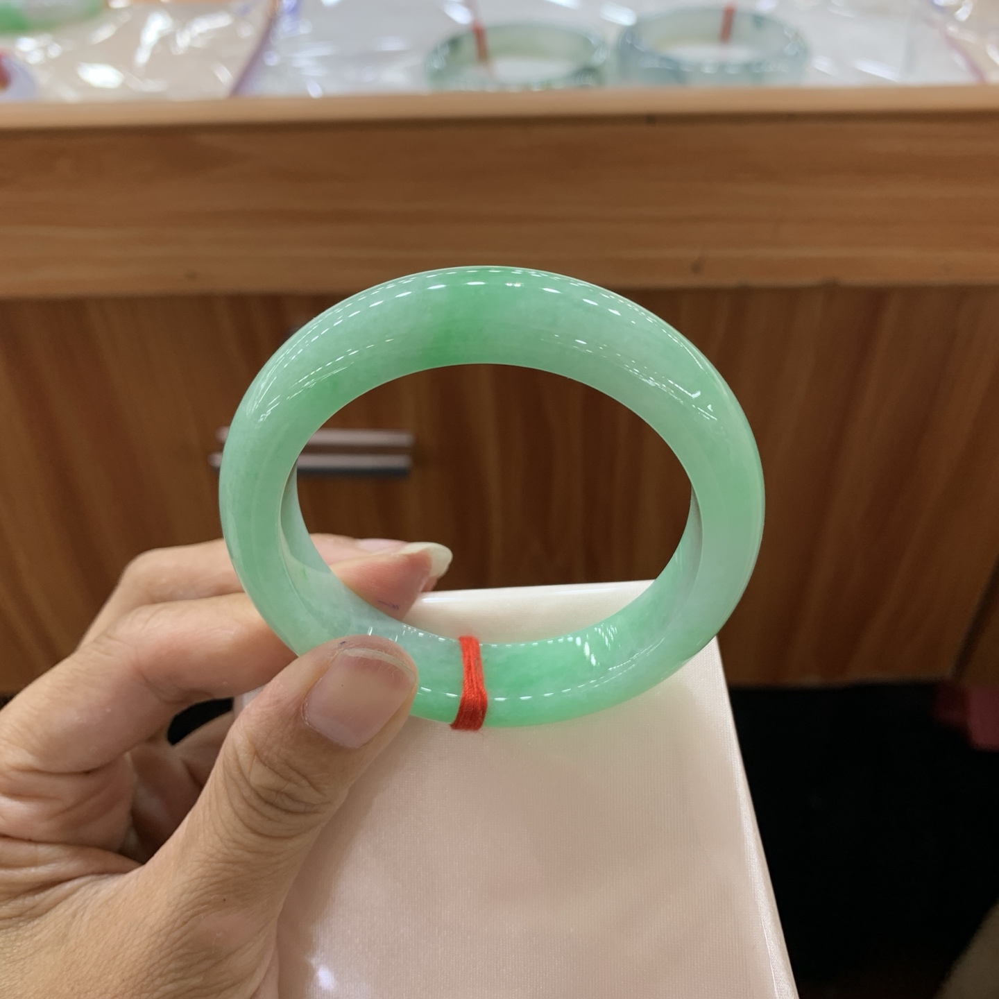 满绿正圈翡翠手镯 53.5-12.8-8.6