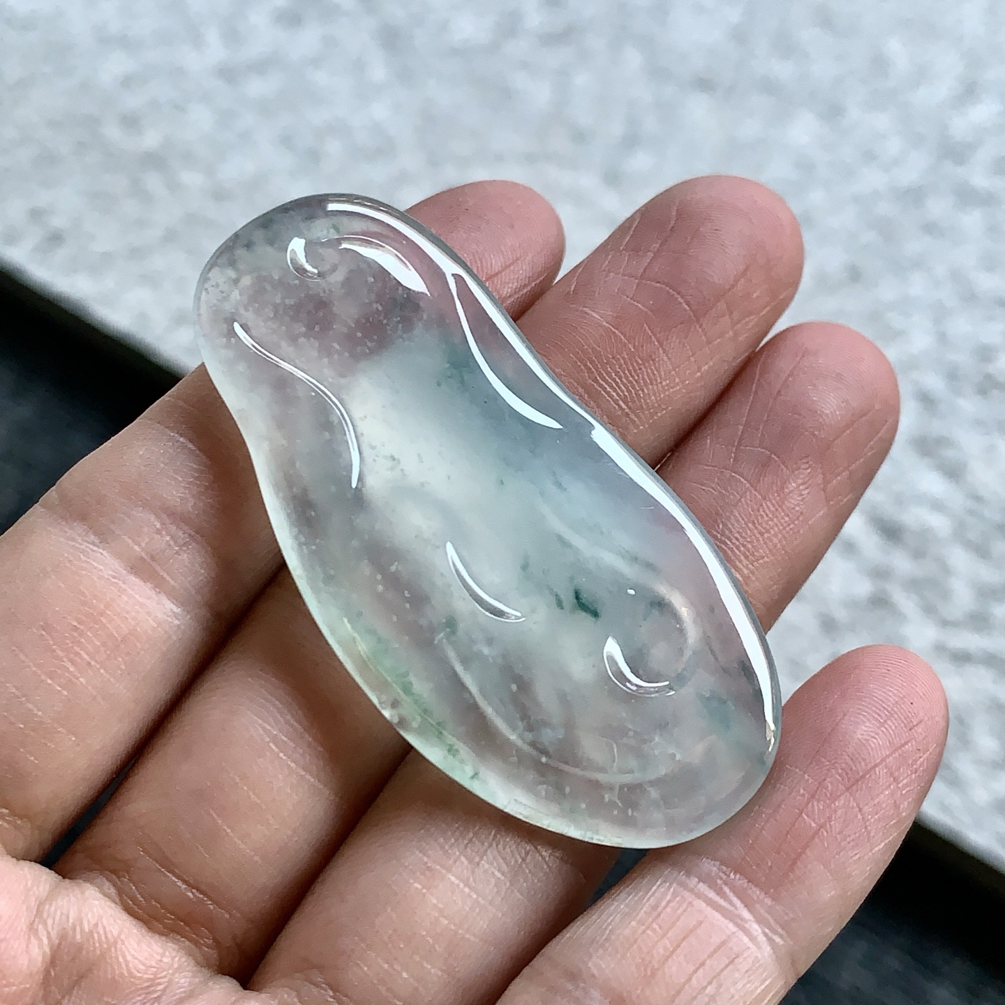 ️ 莲花牌，玉质细腻