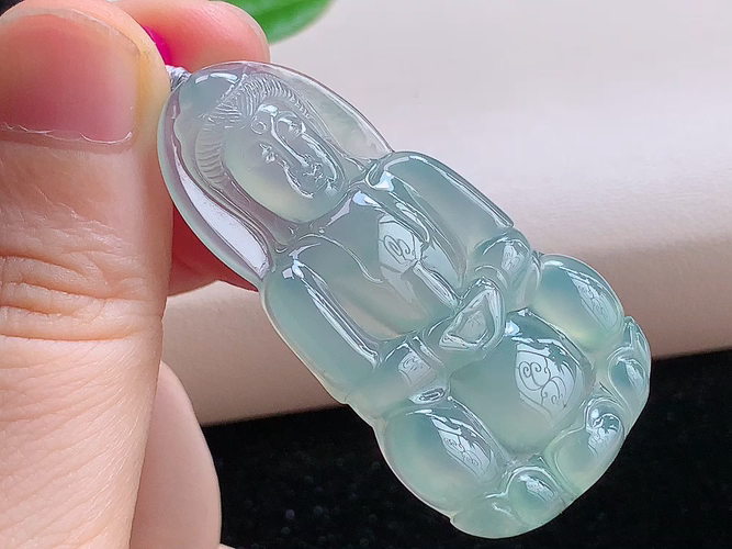️ 观音，尺寸48.2-26.3-4.5mm，包A附证书