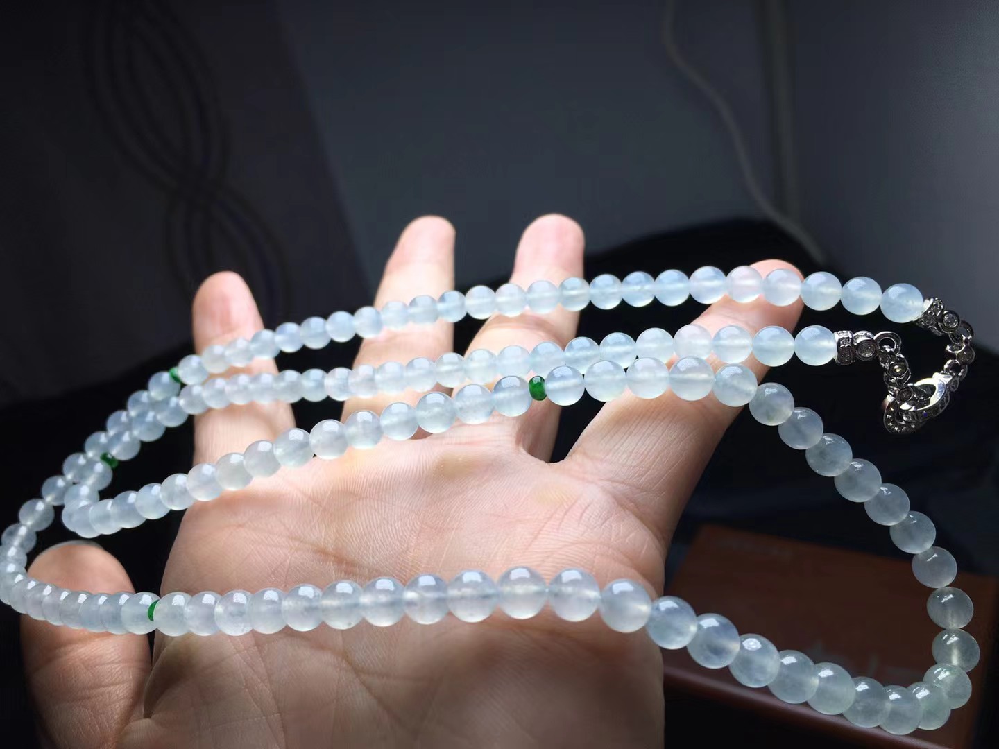 ️ 珠链，卡6～5.3mm，119颗，种好，玉质细腻，干净，纯，冰透水润，颗颗精选