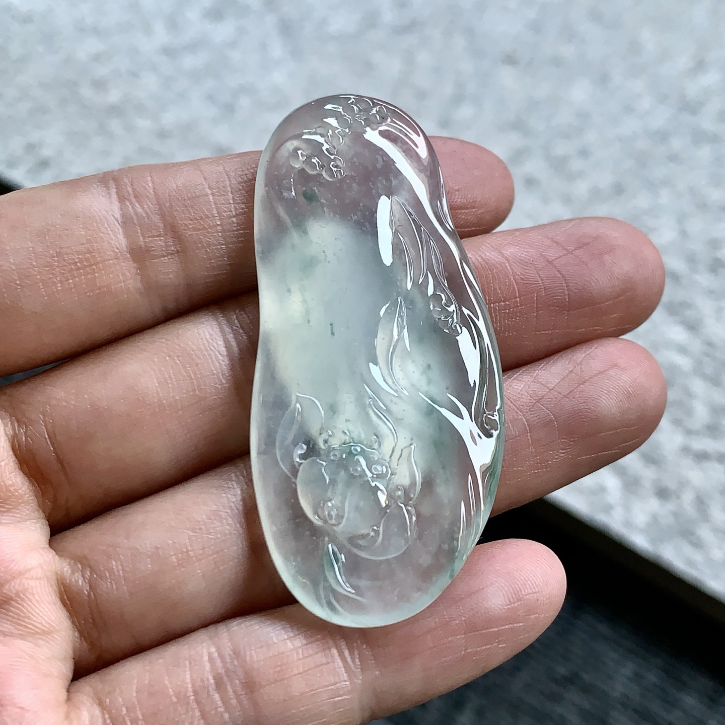 ️ 莲花牌，玉质细腻